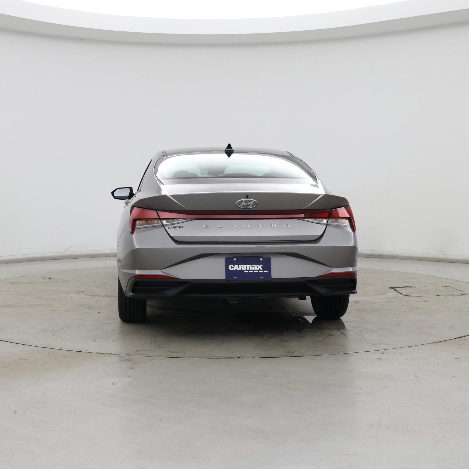 Thumbnail: 2022 Hyundai Elantra - 6