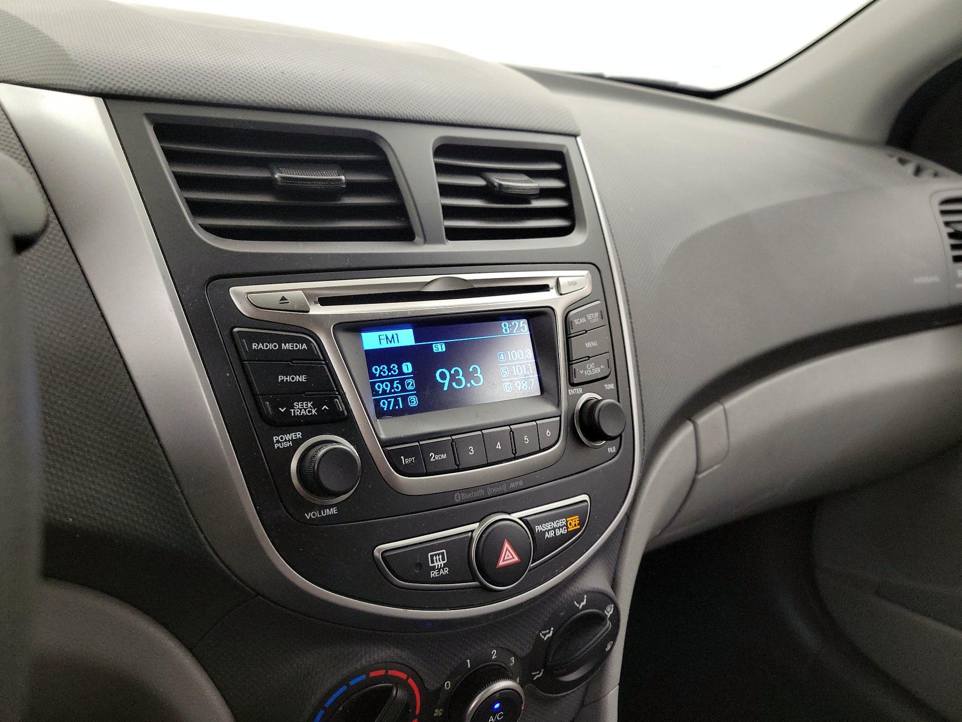 Thumbnail: 2016 Hyundai Accent - 14