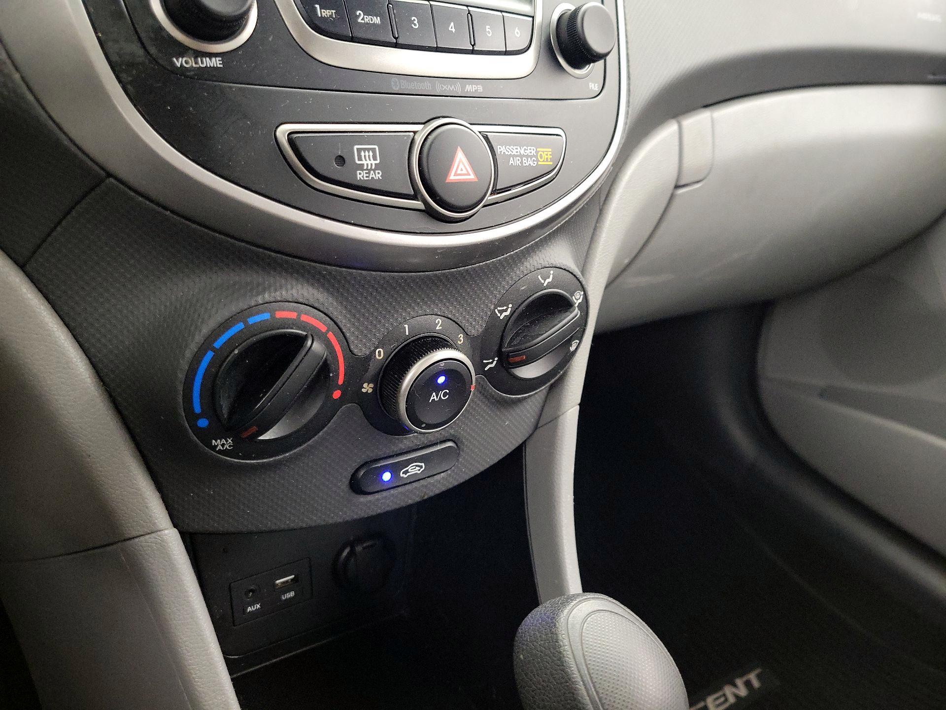Thumbnail: 2016 Hyundai Accent - 15