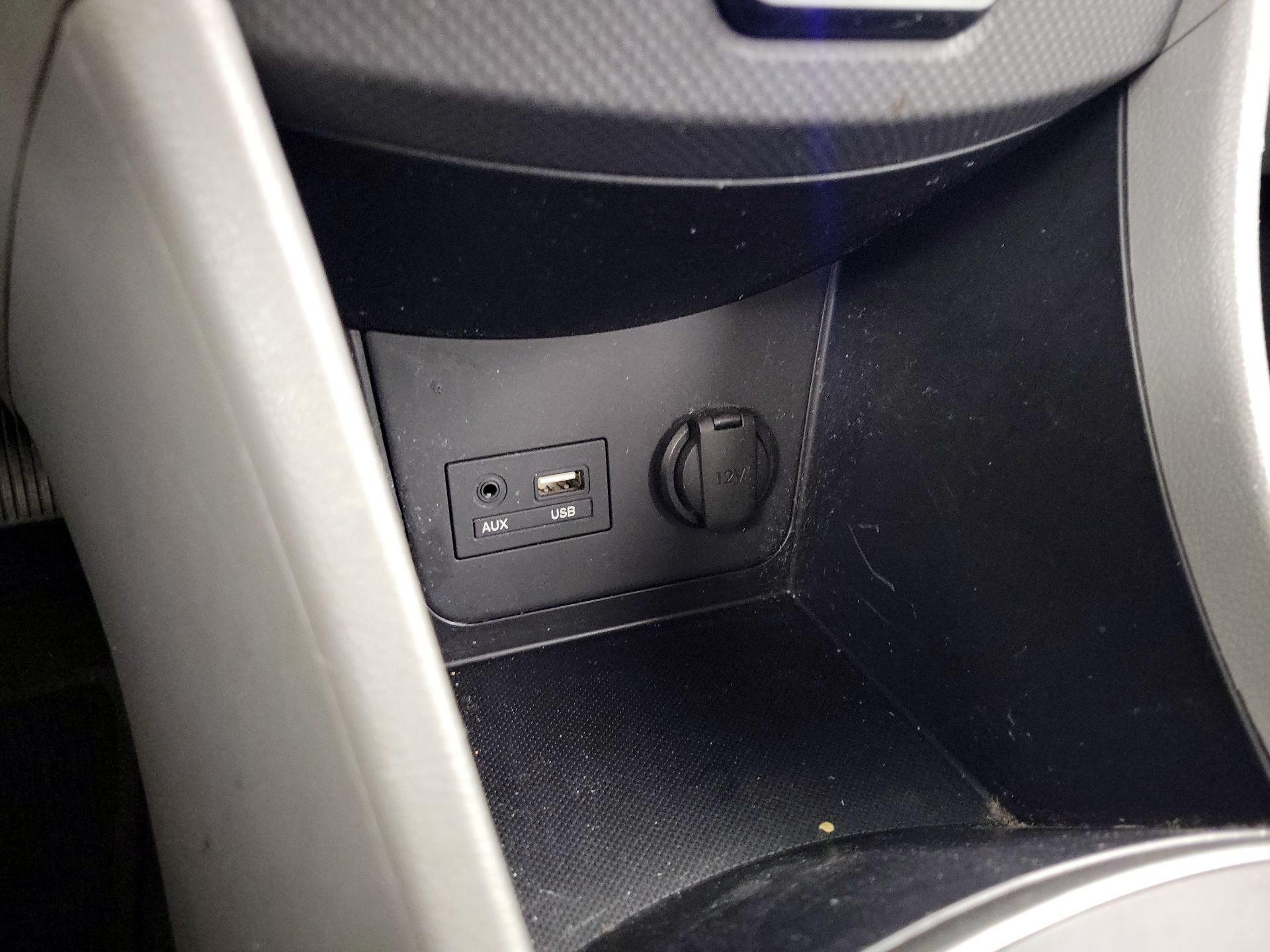 Thumbnail: 2016 Hyundai Accent - 17