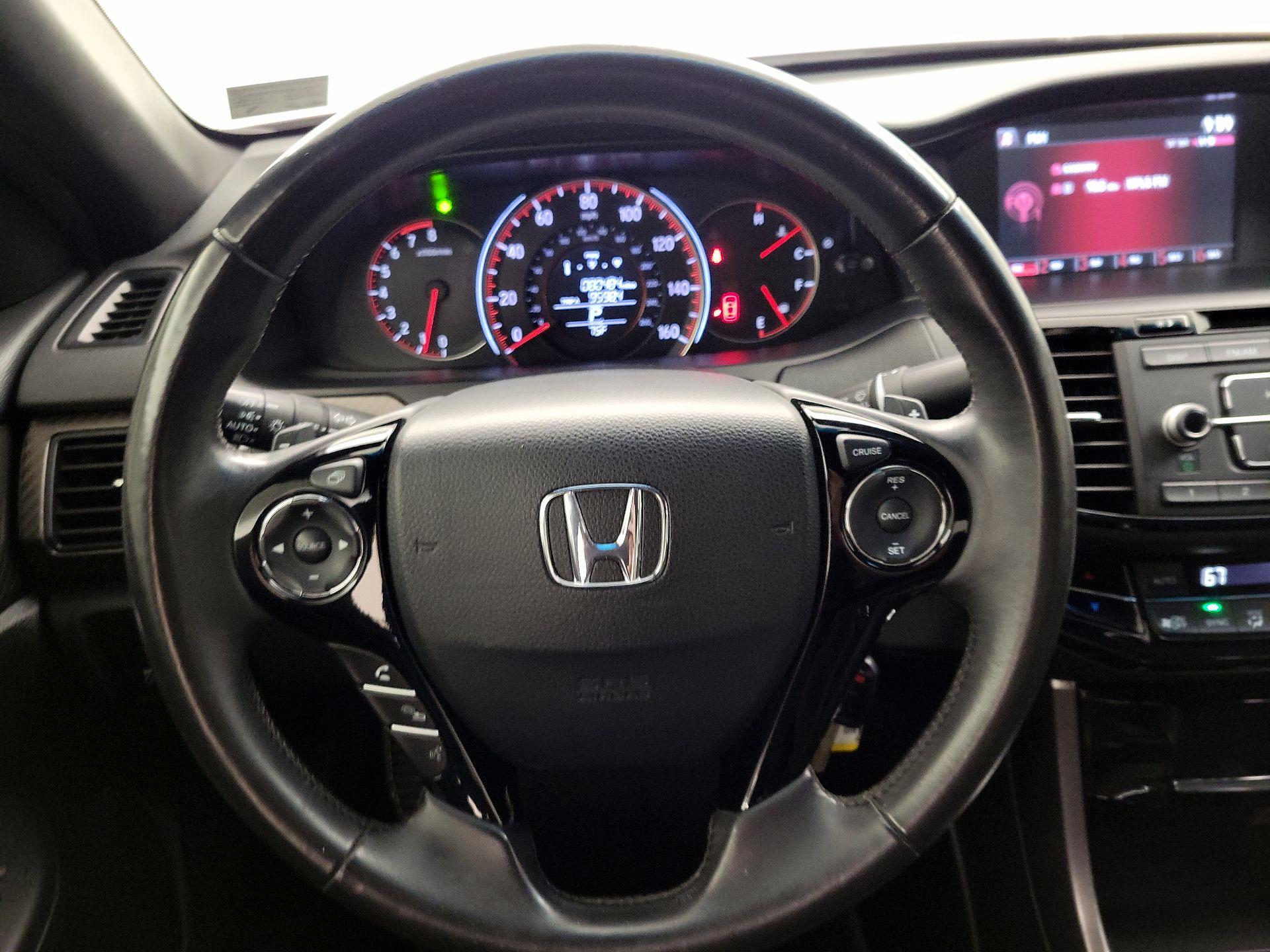 Thumbnail: 2017 Honda Accord - 10