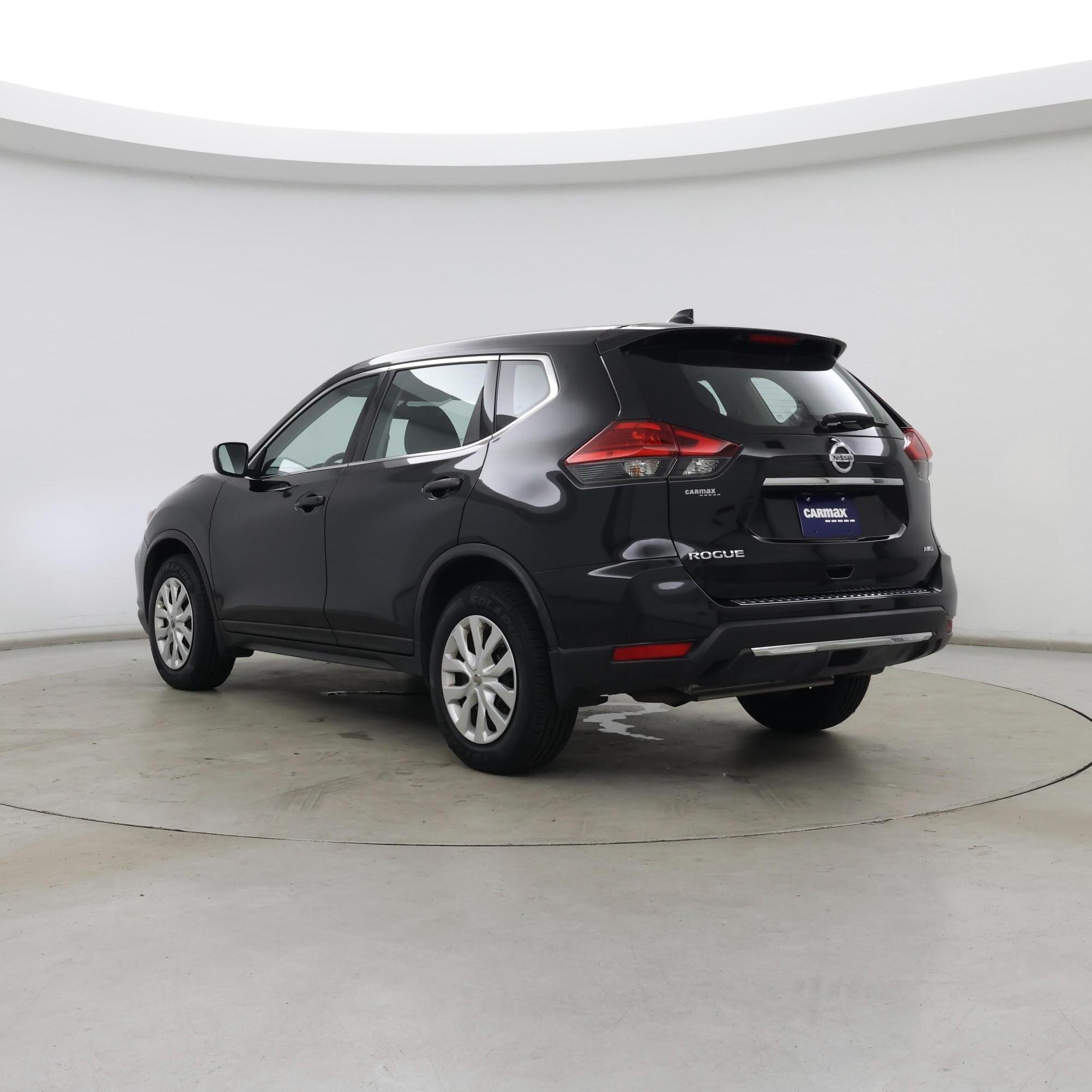 Thumbnail: 2017 Nissan Rogue - 2