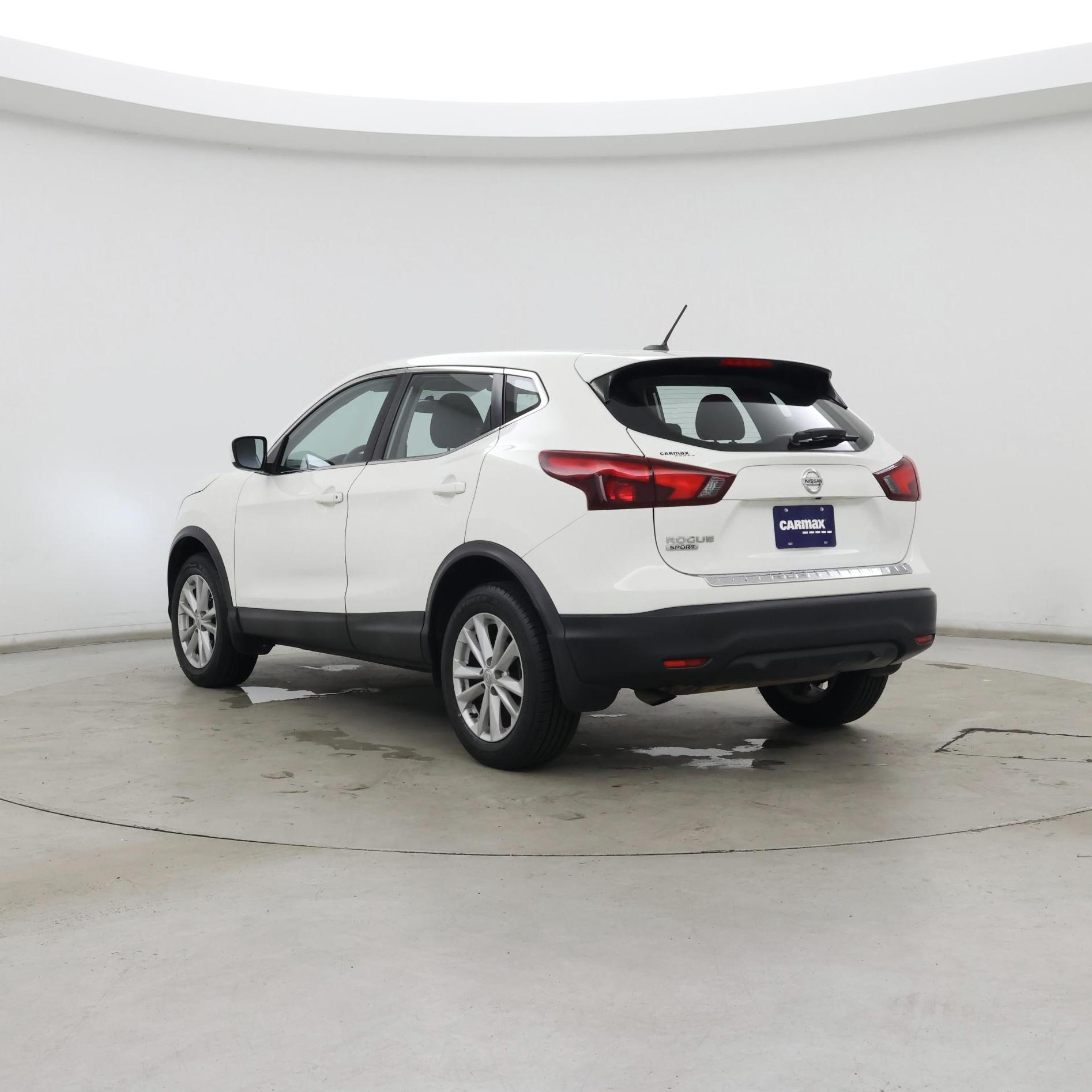 Thumbnail: 2018 Nissan Rogue Sport - 2