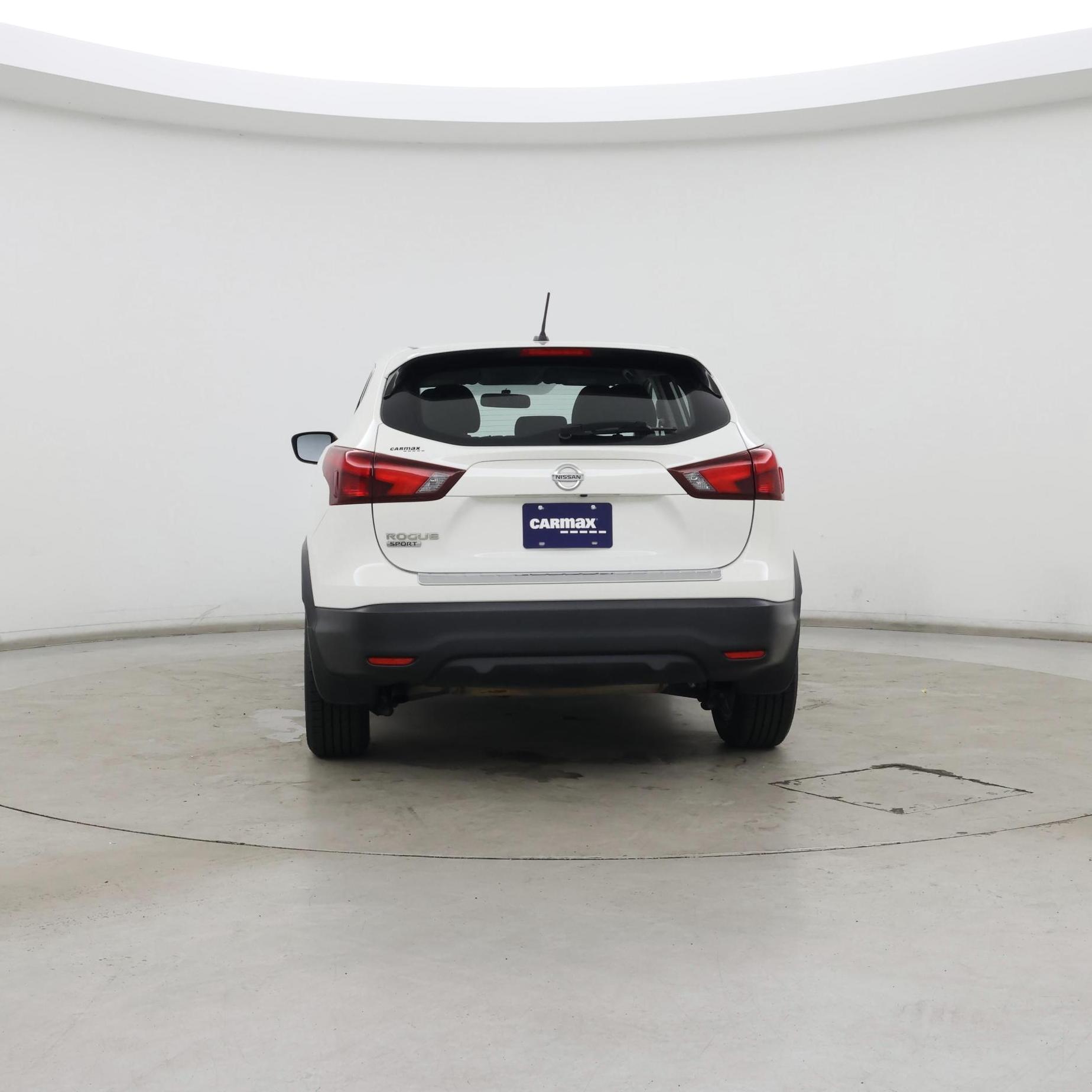 Thumbnail: 2018 Nissan Rogue Sport - 6