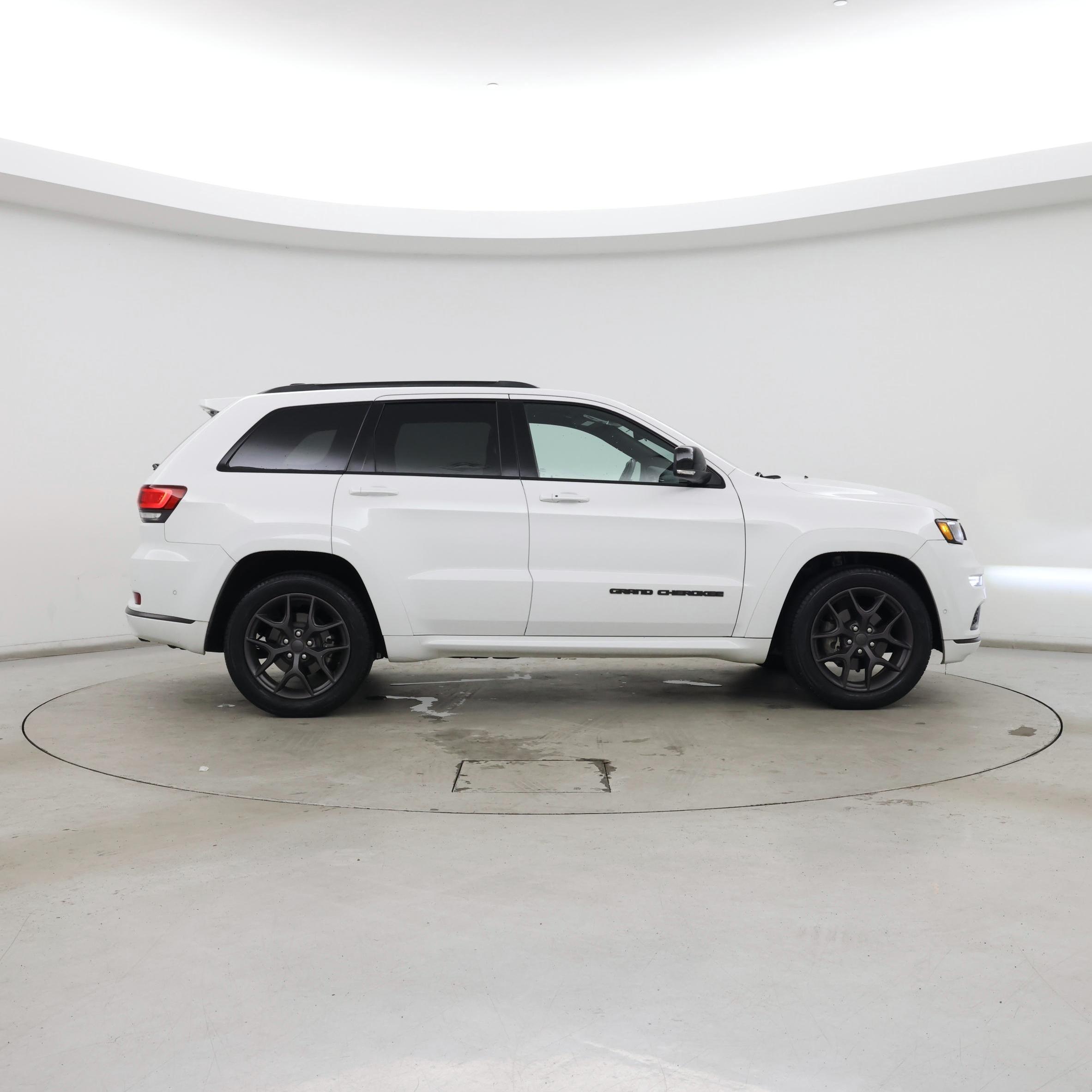 Thumbnail: 2020 Jeep Grand Cherokee - 7