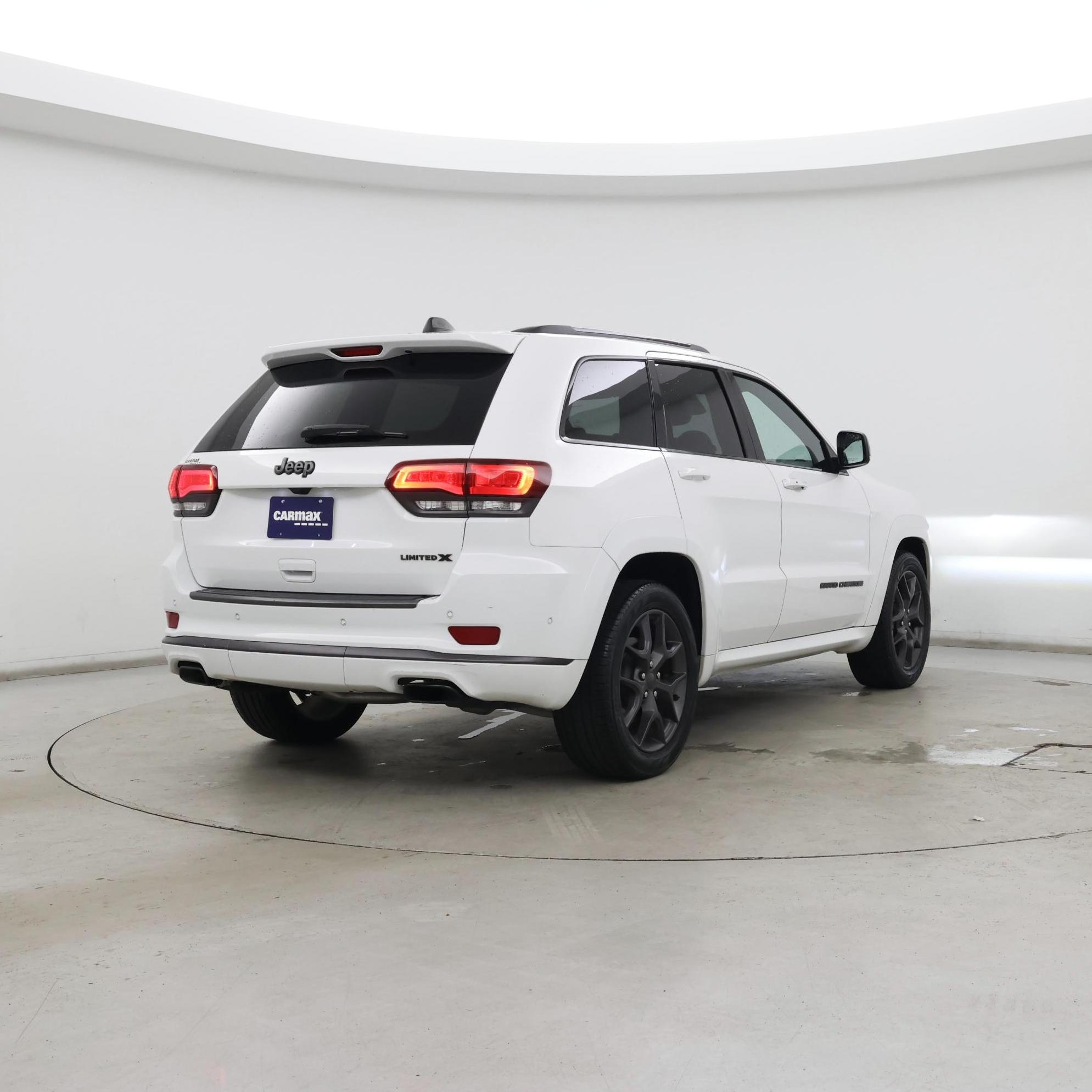 Thumbnail: 2020 Jeep Grand Cherokee - 8