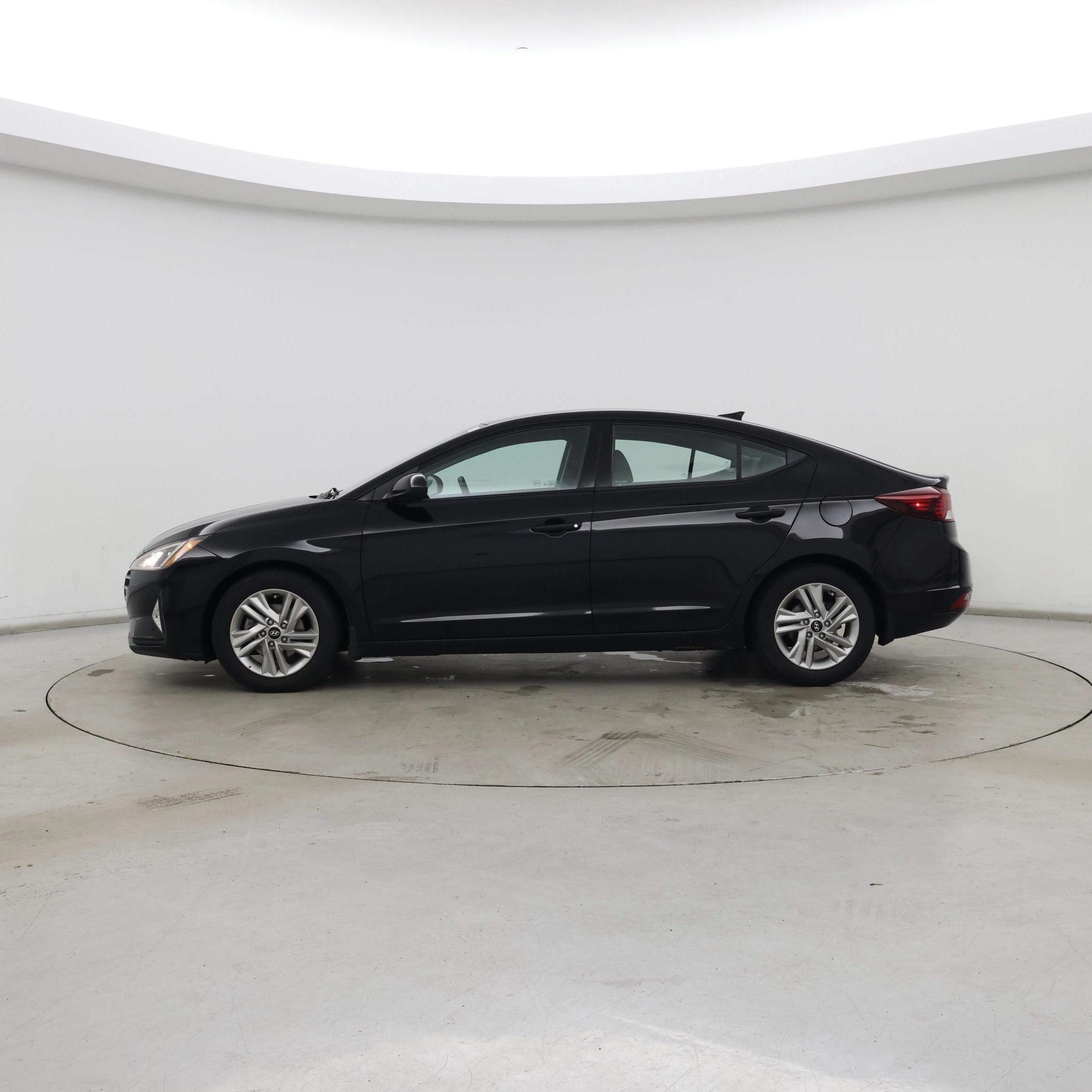 Thumbnail: 2020 Hyundai Elantra - 3