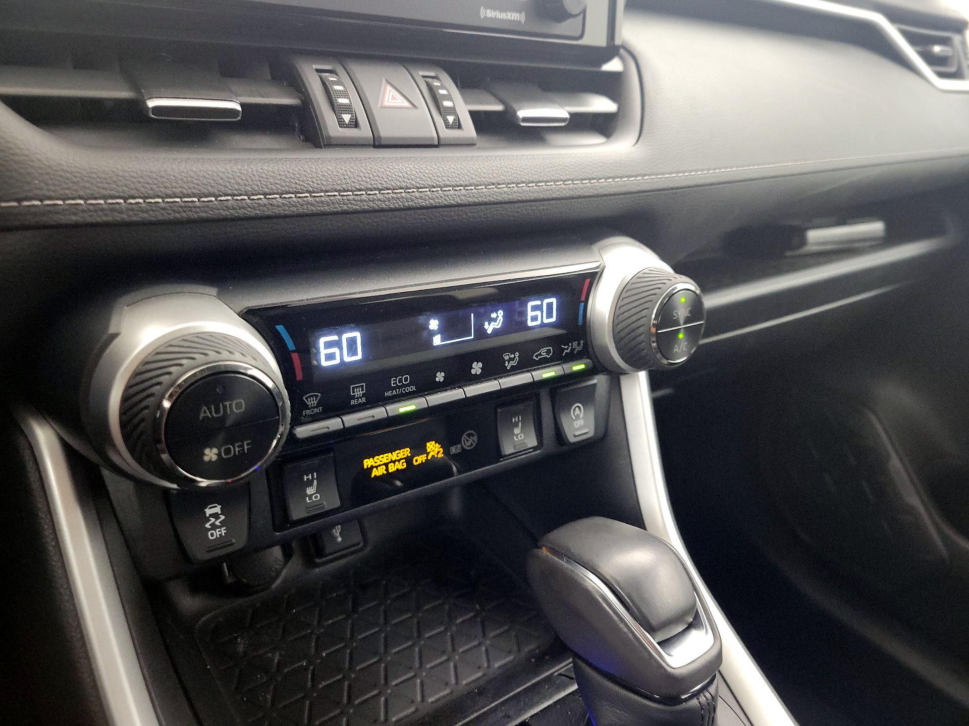 Thumbnail: 2021 Toyota RAV4 - 16