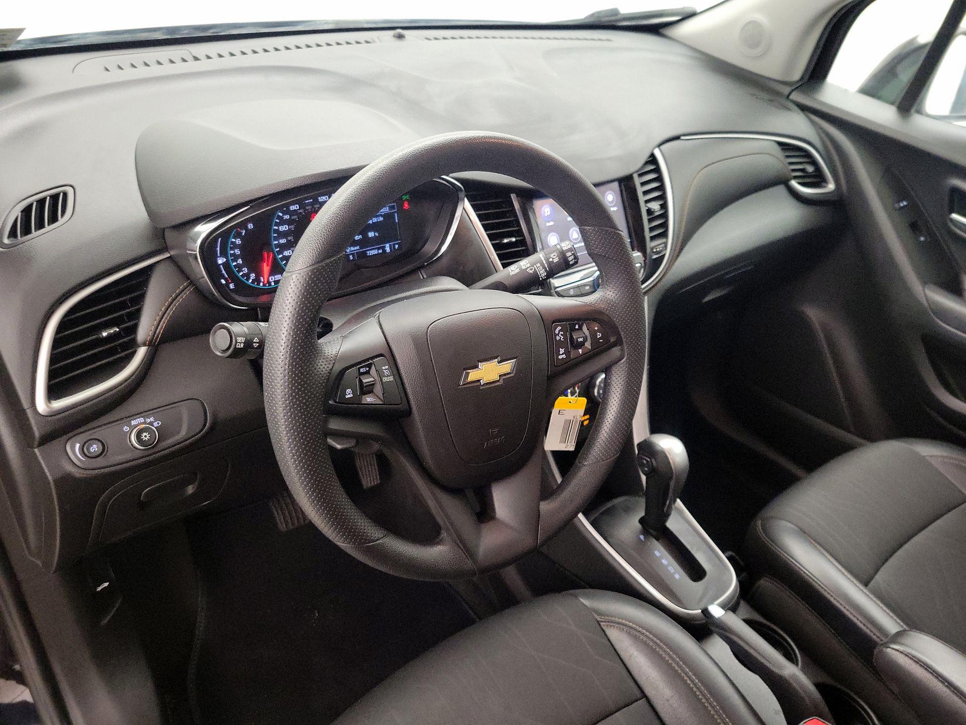 Thumbnail: 2021 Chevrolet Trax - 9