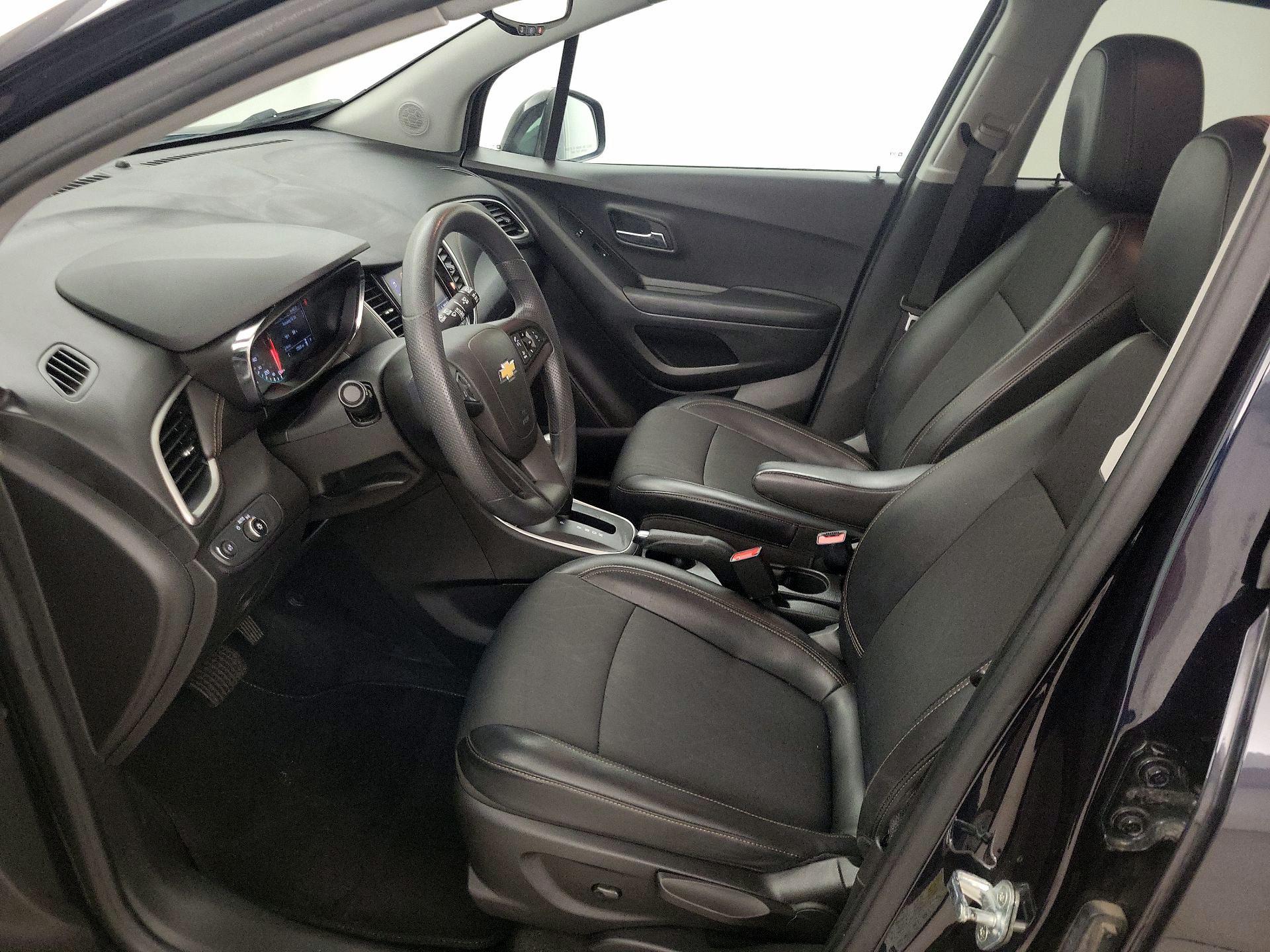 Thumbnail: 2021 Chevrolet Trax - 11