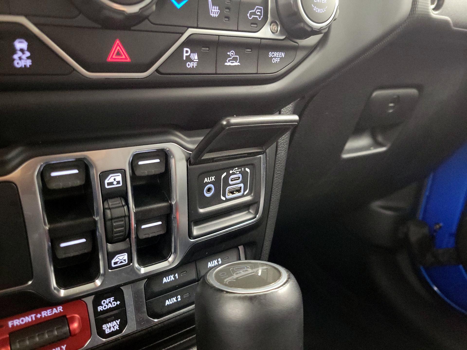 Thumbnail: 2021 Jeep Gladiator - 19