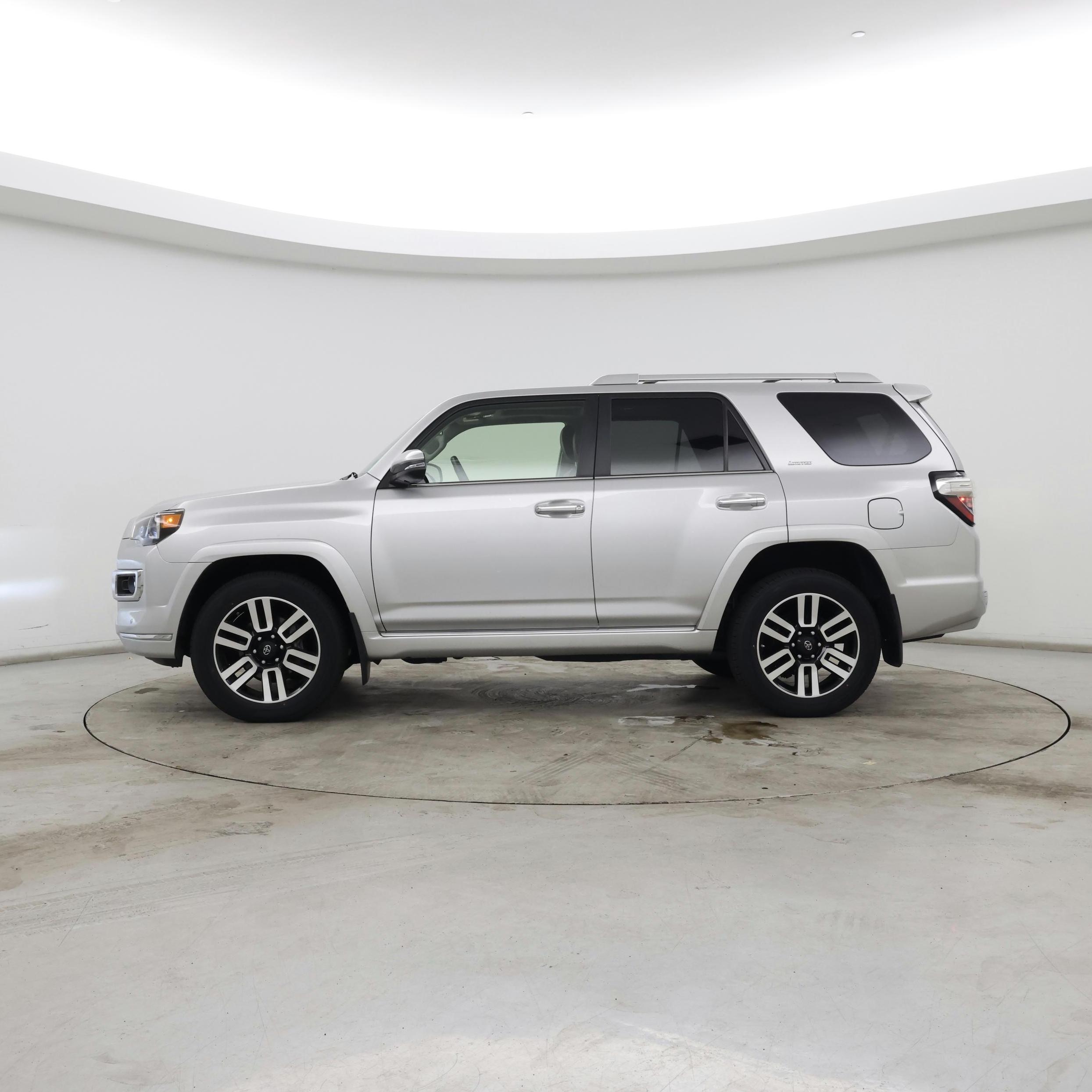 Thumbnail: 2021 Toyota 4Runner - 3