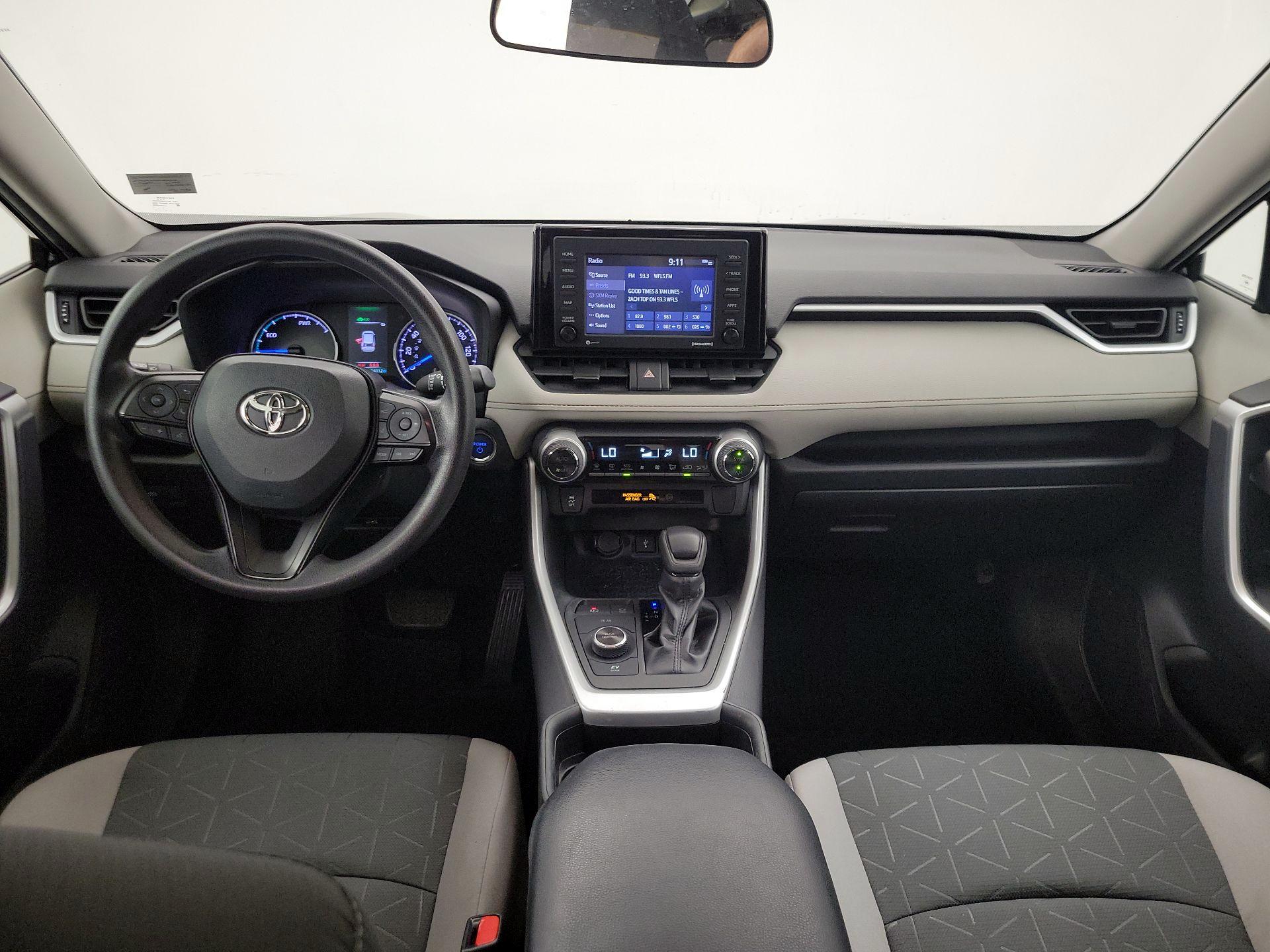 Thumbnail: 2020 Toyota RAV4 - 9