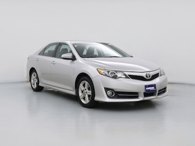 Silver 2014 Toyota Camry SE