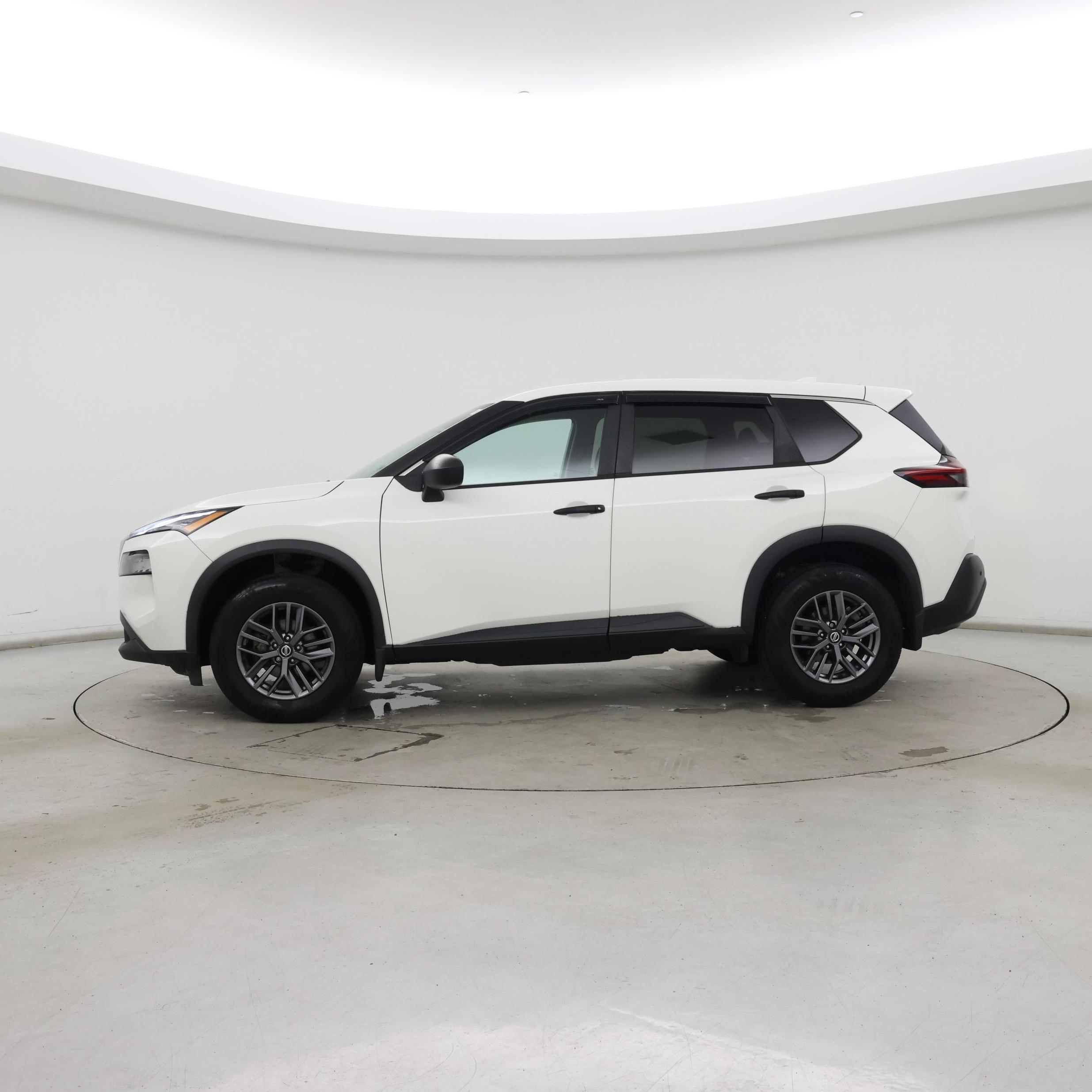 Thumbnail: 2021 Nissan Rogue - 3