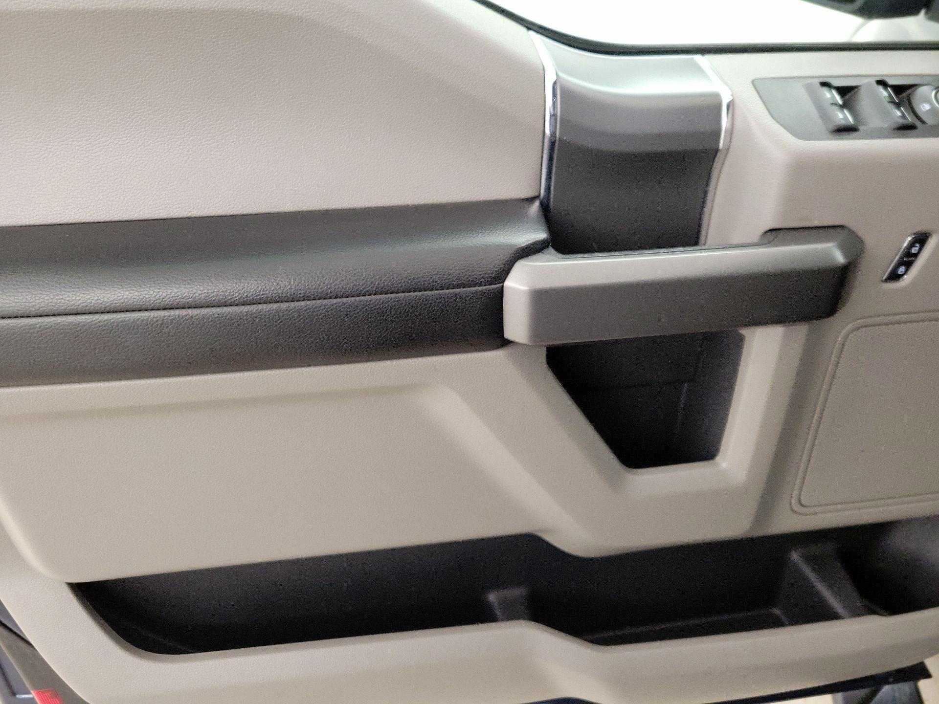 Thumbnail: 2017 Ford F-150 - 12