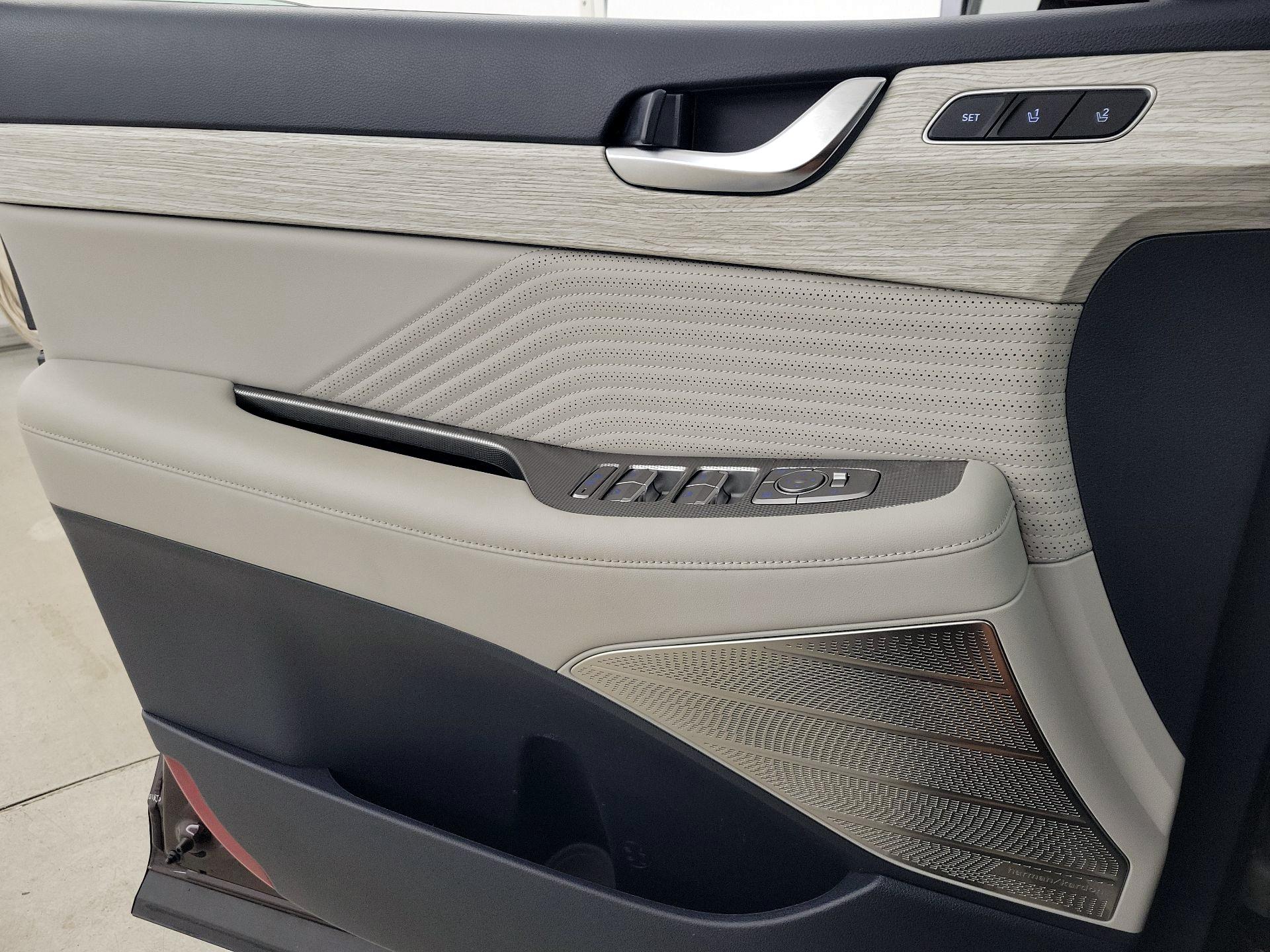 Thumbnail: 2023 Hyundai Palisade - 12