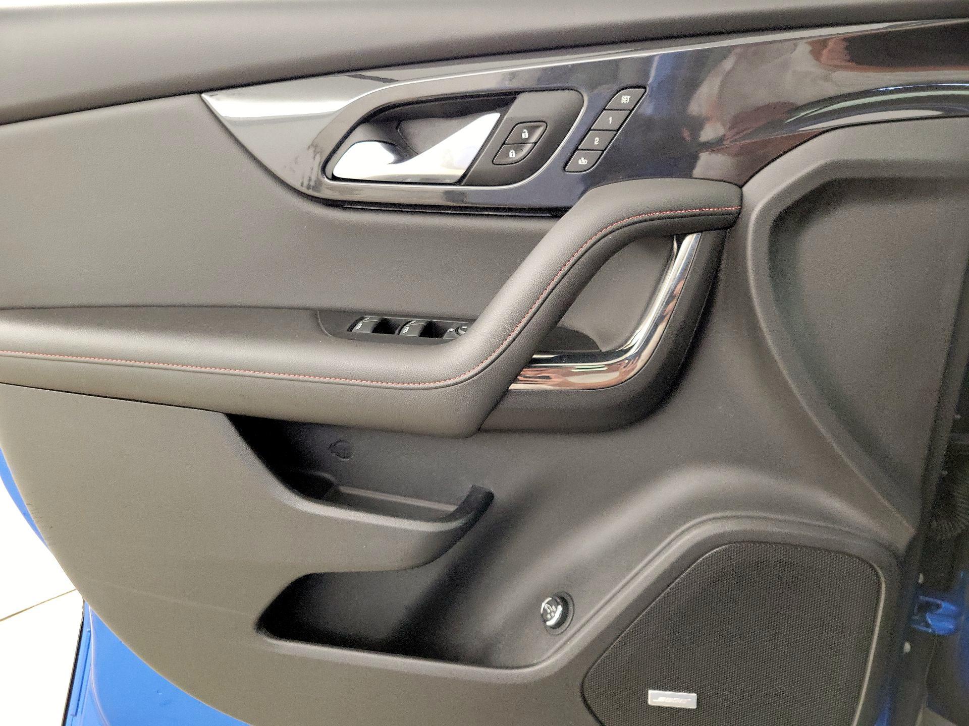 Thumbnail: 2020 Chevrolet Blazer - 12