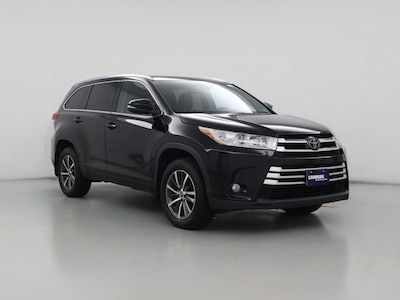 Black 2017 Toyota Highlander XLE