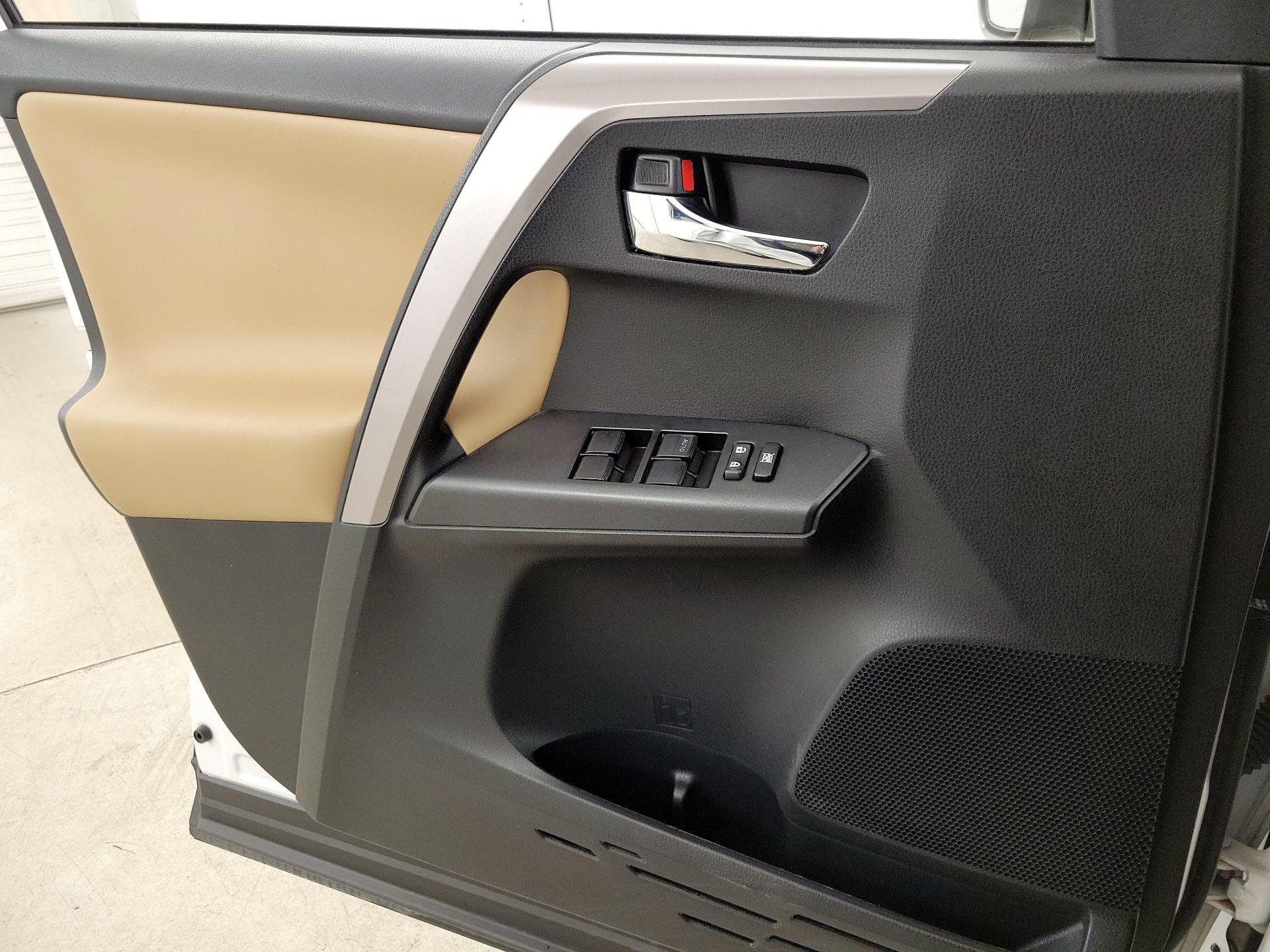 Thumbnail: 2017 Toyota RAV4 - 12