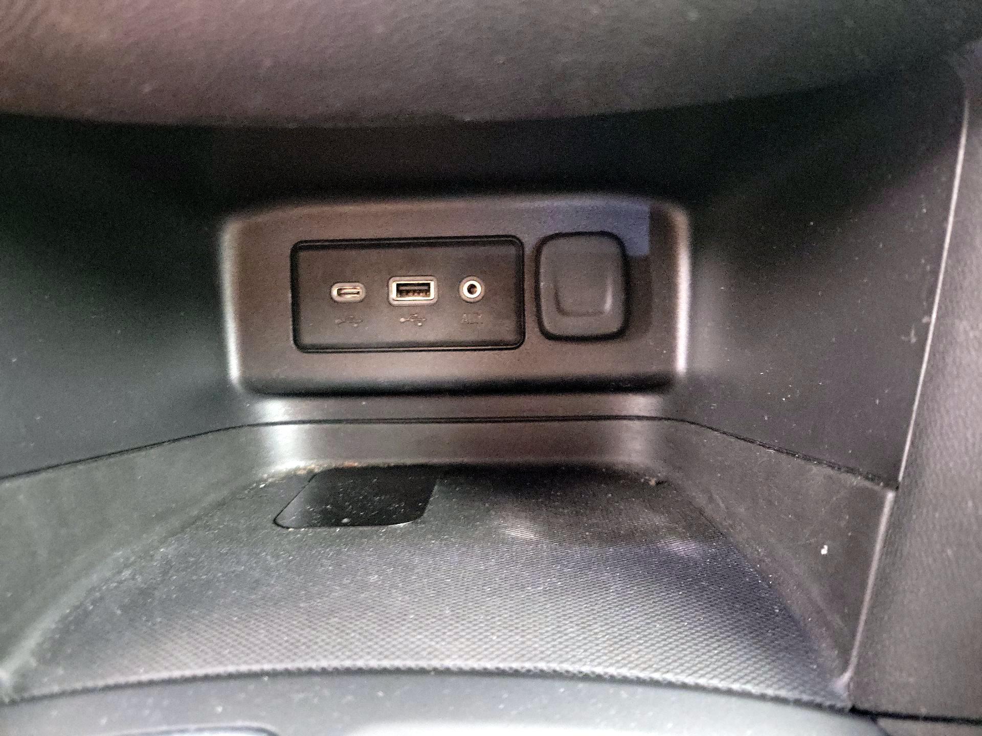 Thumbnail: 2019 Chevrolet Equinox - 18