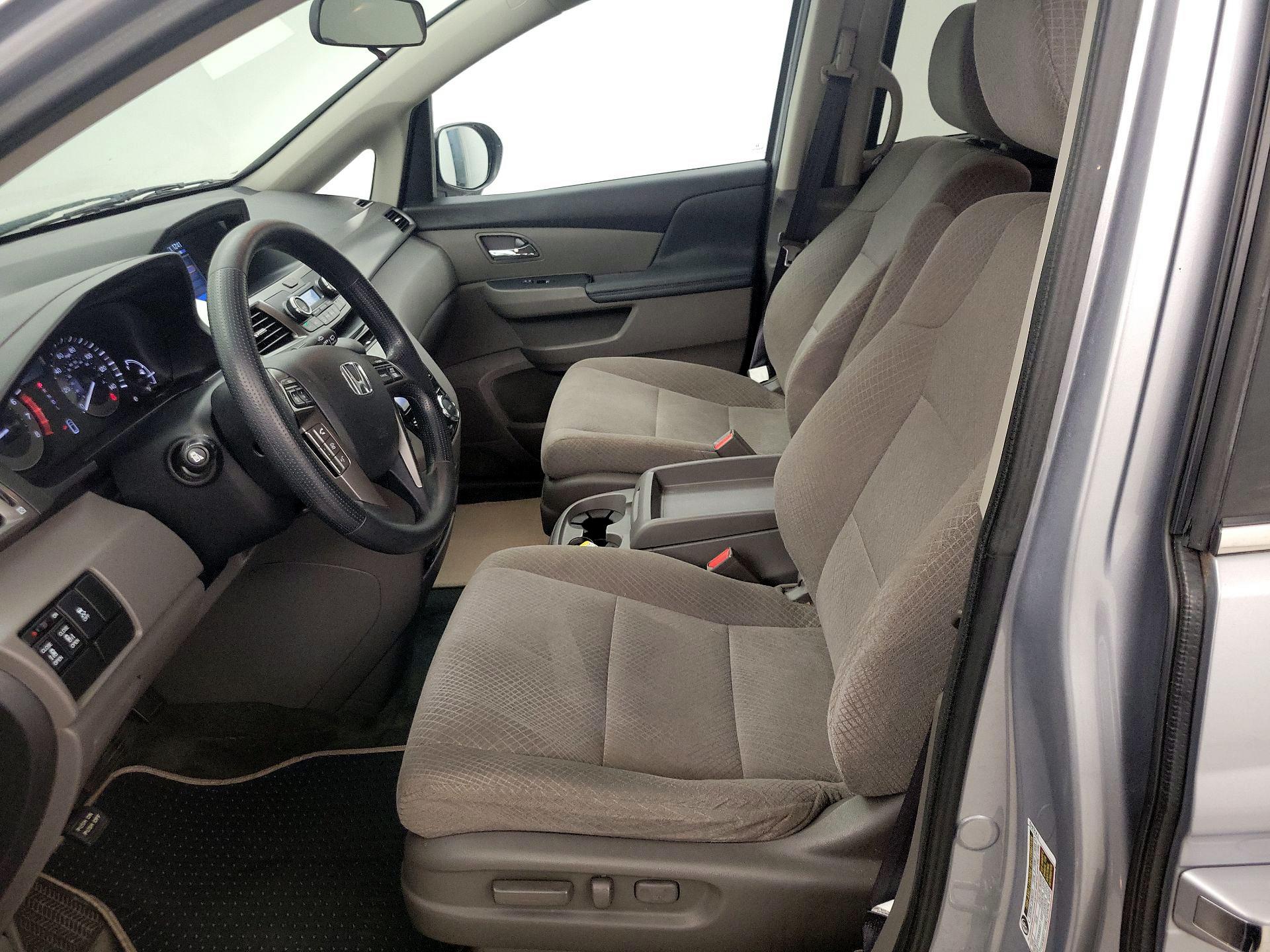 Thumbnail: 2016 Honda Odyssey - 11