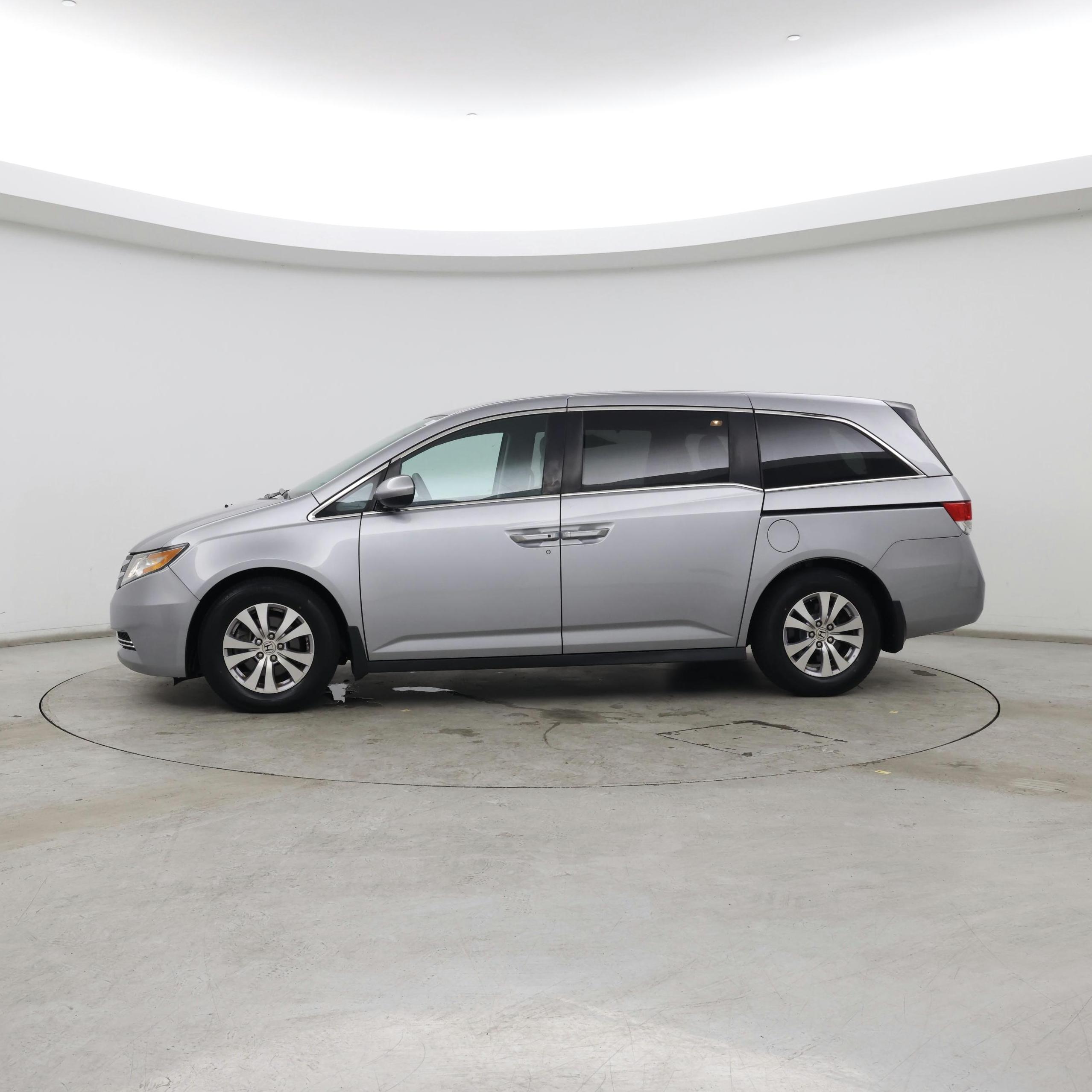 Thumbnail: 2016 Honda Odyssey - 3