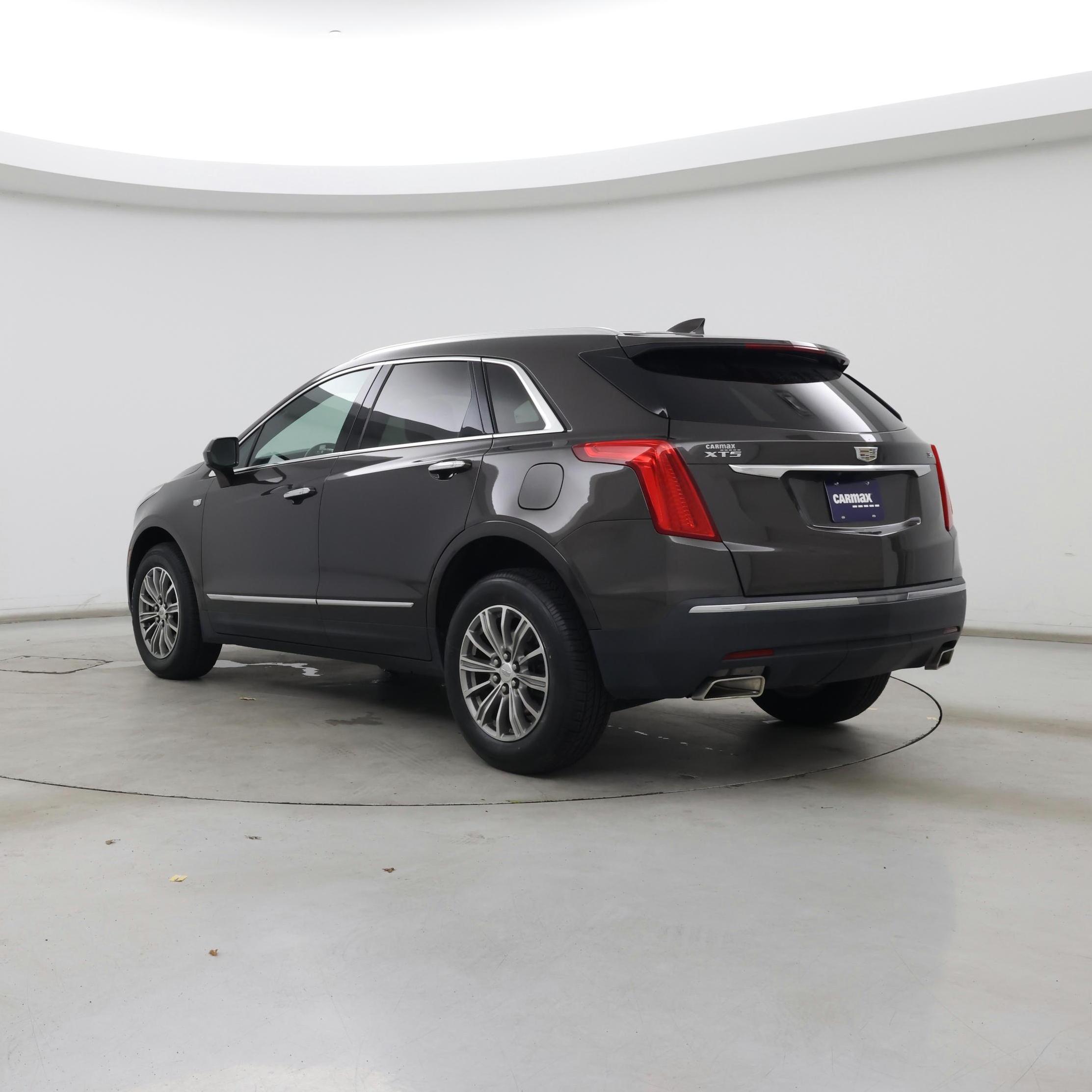 Thumbnail: 2019 Cadillac XT5 - 2
