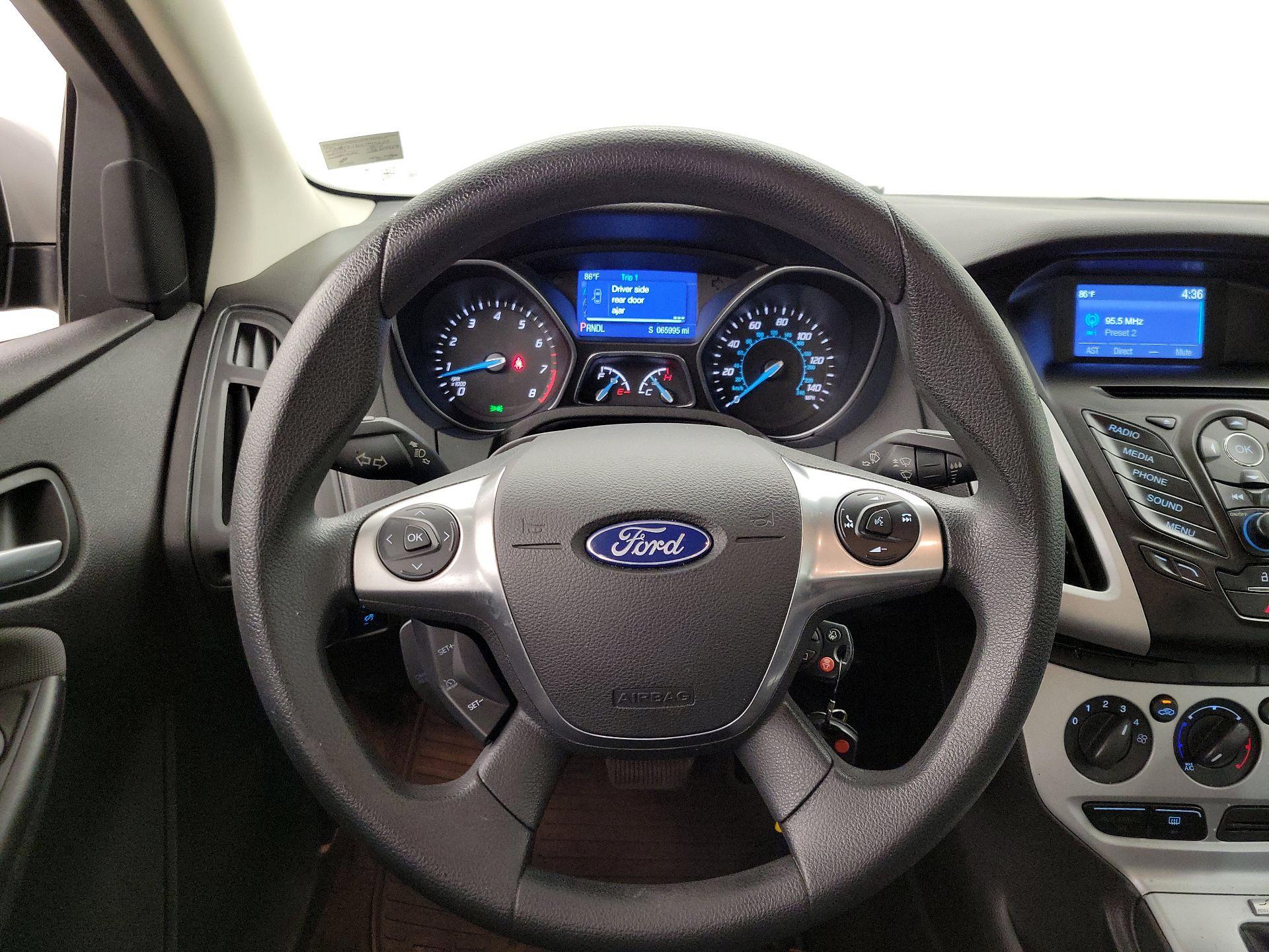Thumbnail: 2014 Ford Focus - 10