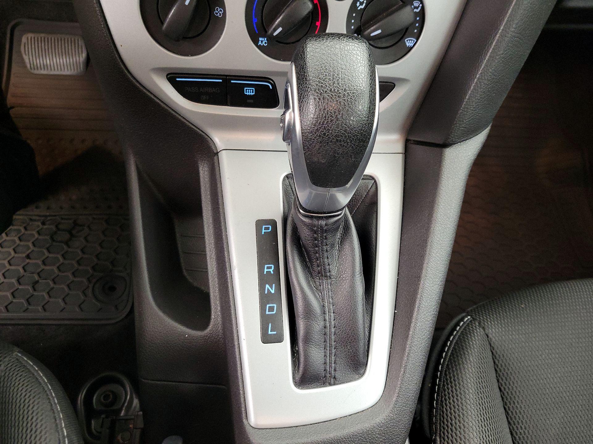 Thumbnail: 2014 Ford Focus - 16