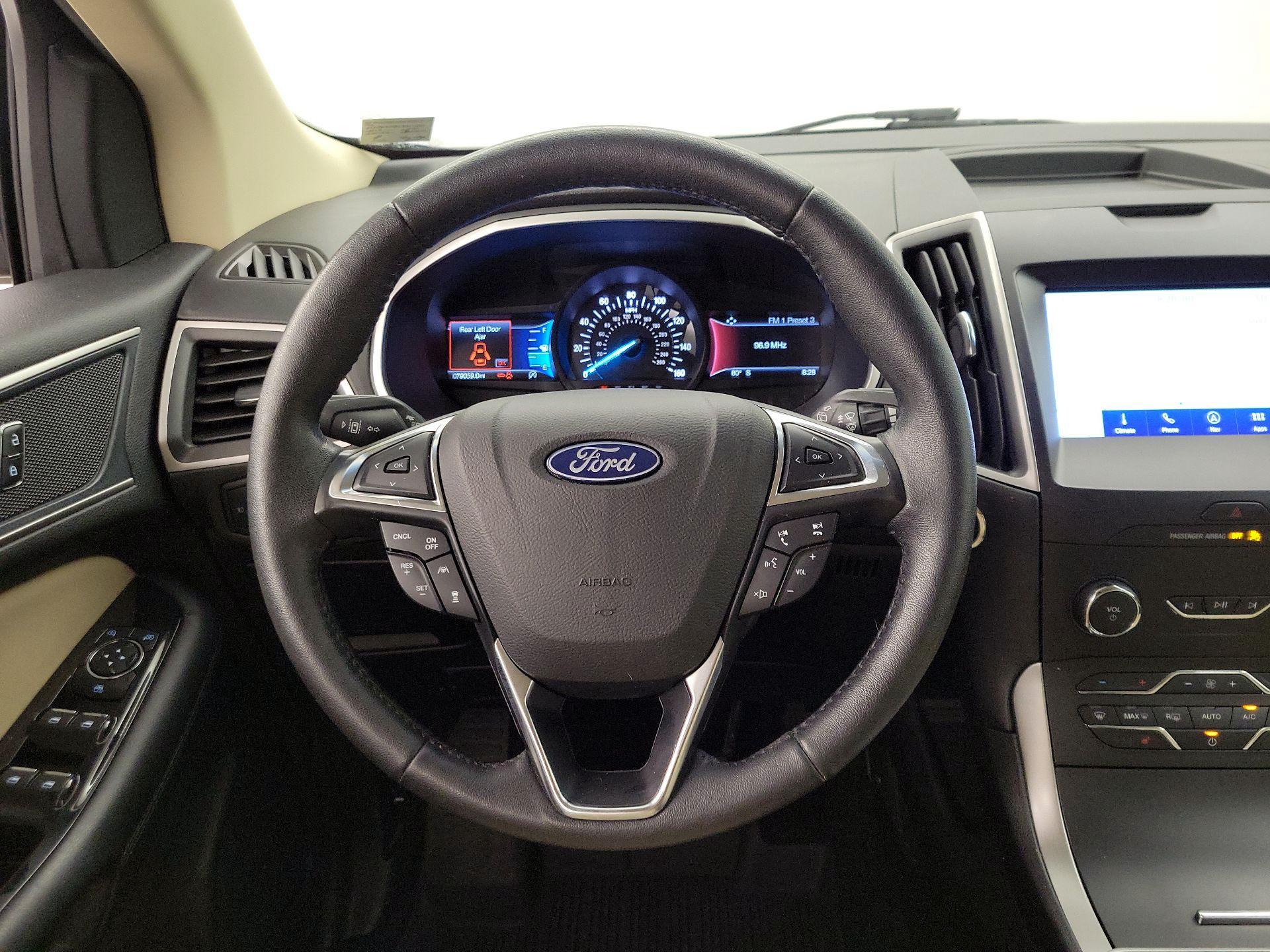 Thumbnail: 2020 Ford Edge - 10