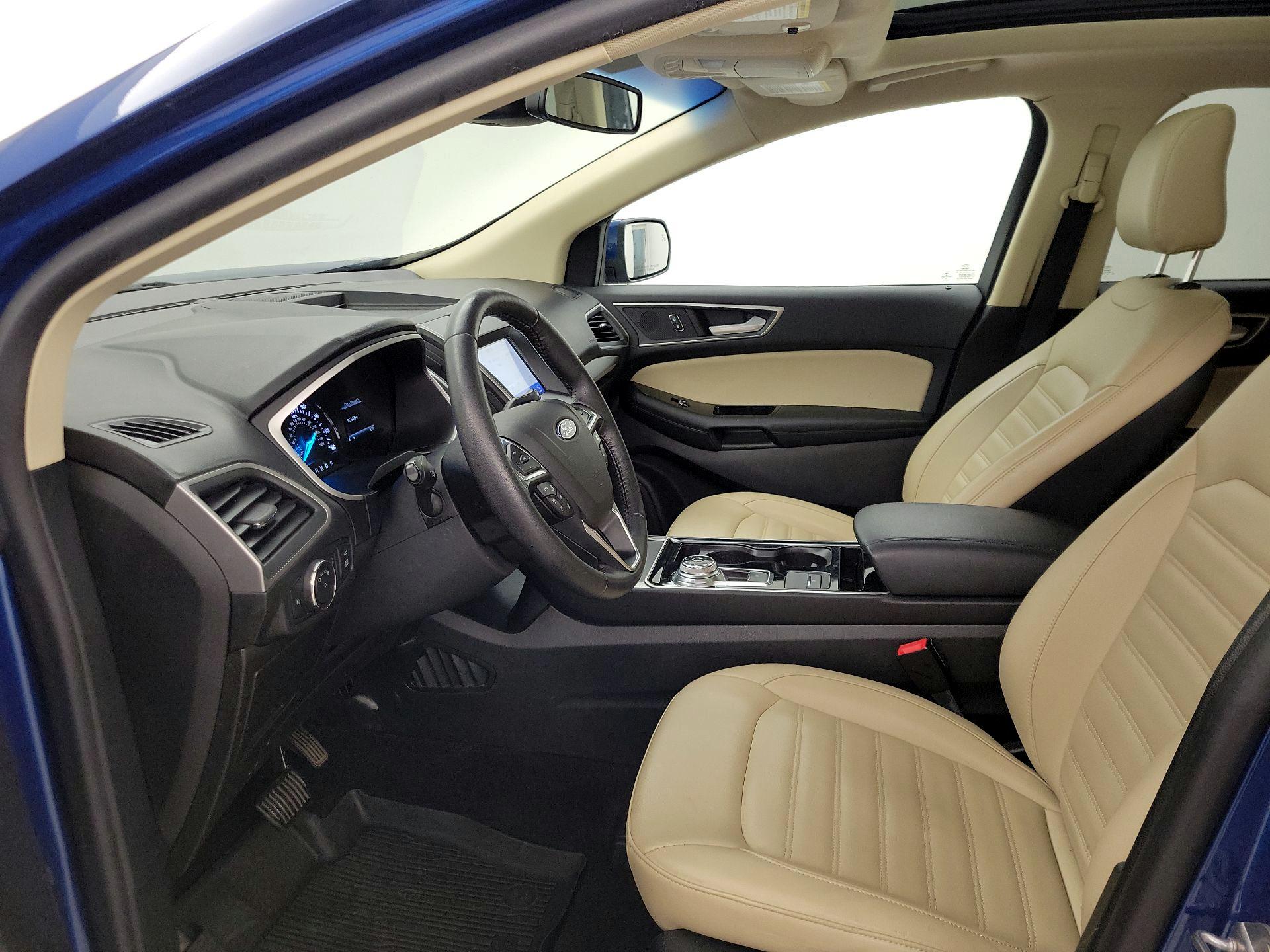 Thumbnail: 2020 Ford Edge - 11