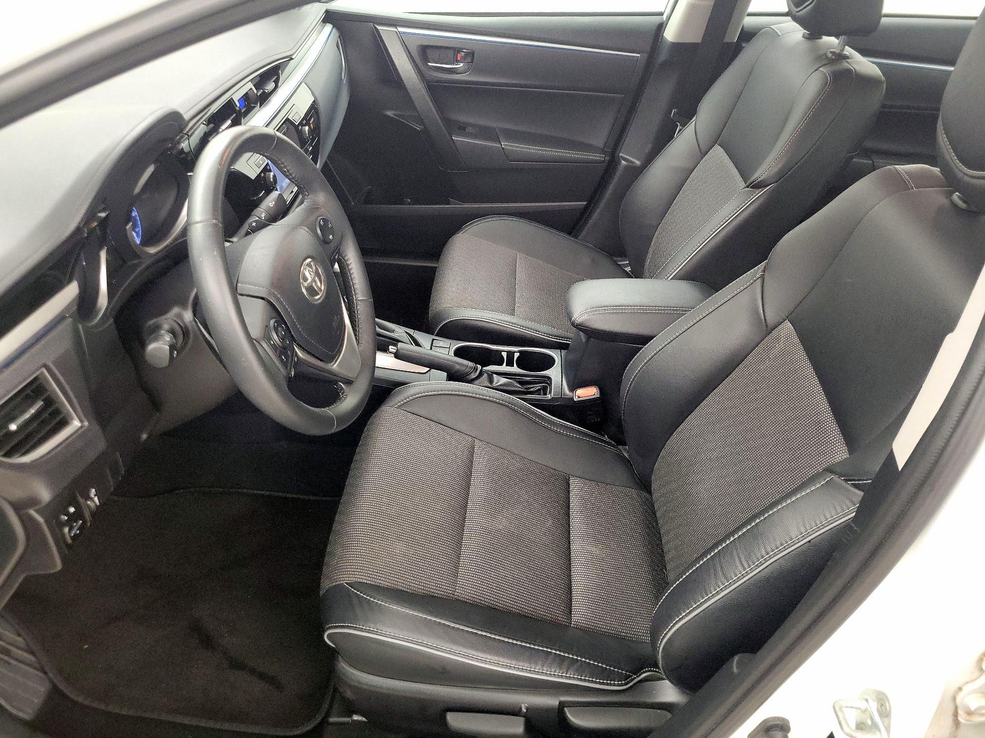 Thumbnail: 2016 Toyota Corolla - 11