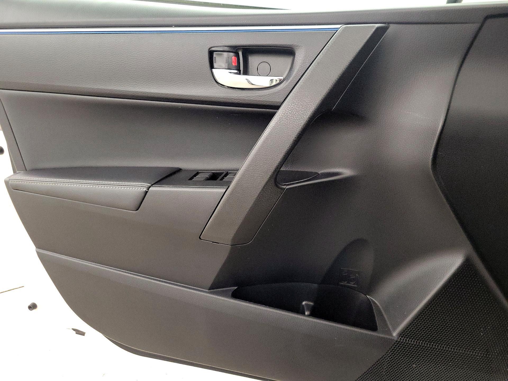 Thumbnail: 2016 Toyota Corolla - 12