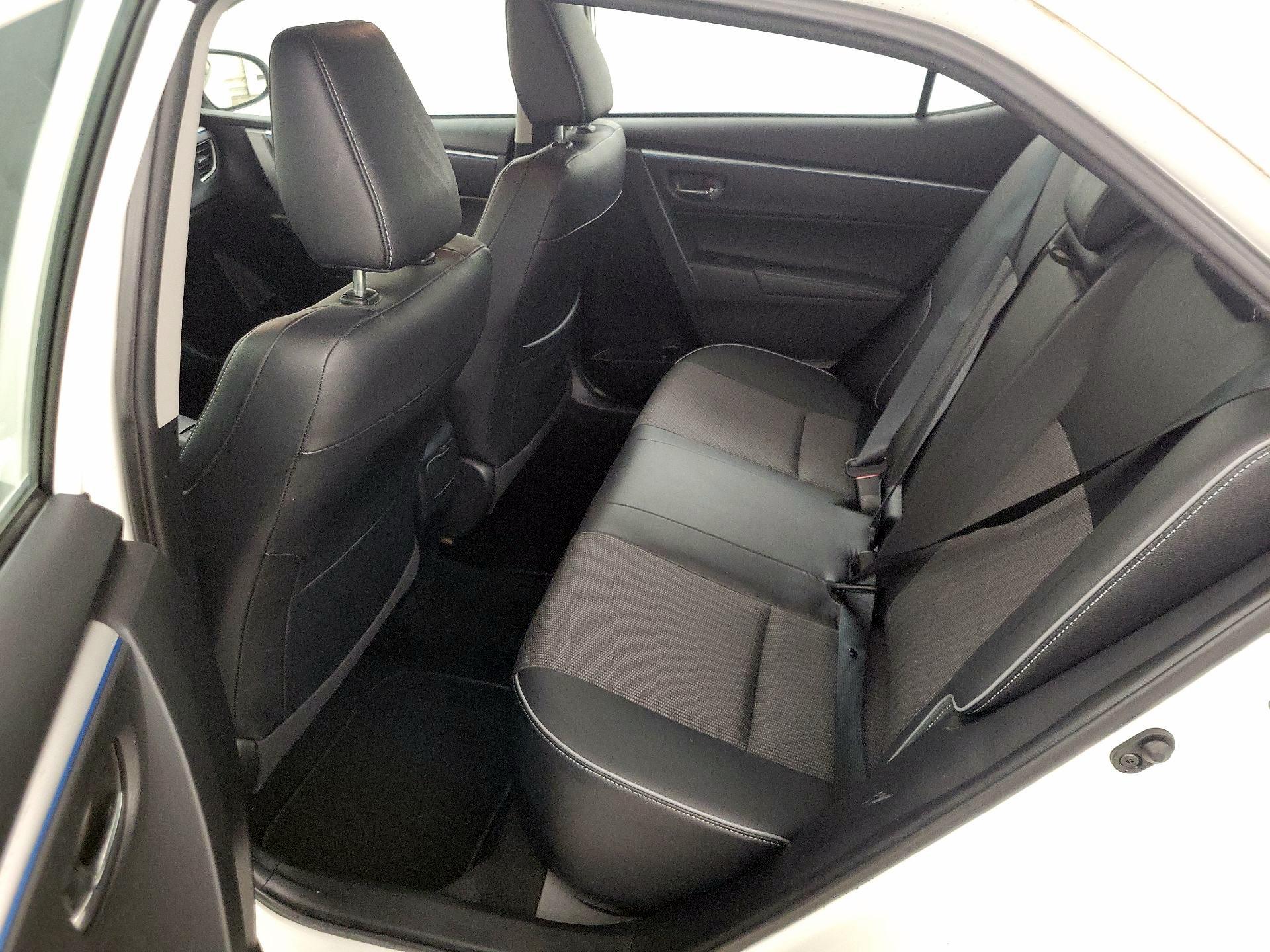 Thumbnail: 2016 Toyota Corolla - 19