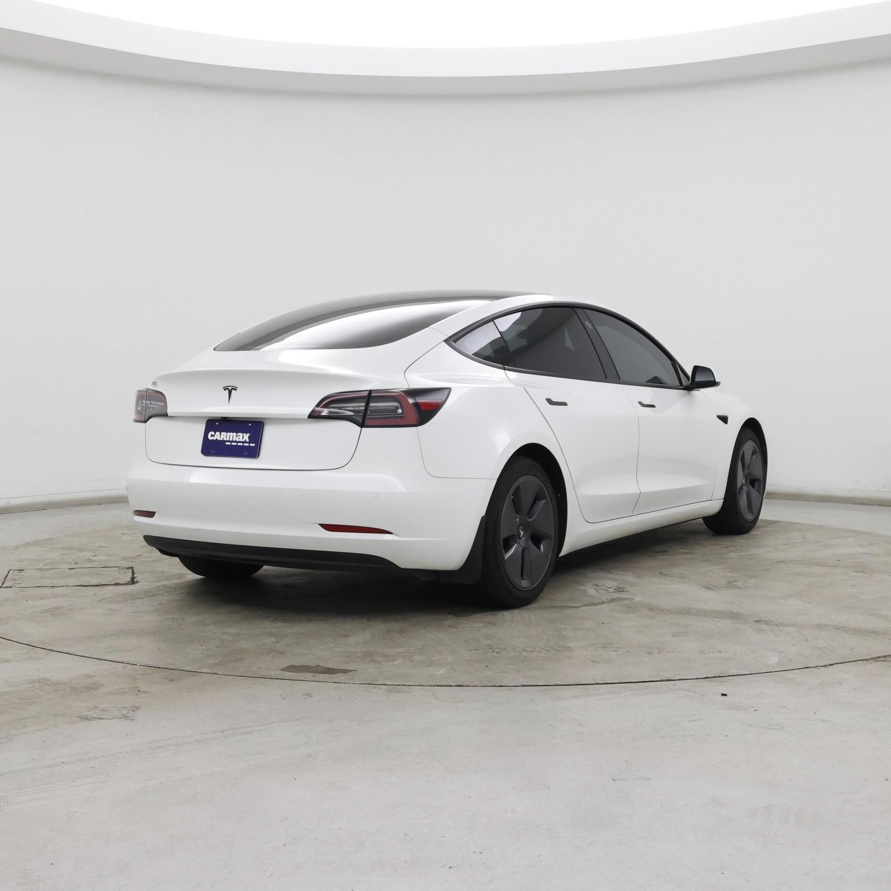 Thumbnail: 2021 Tesla Model 3 - 8