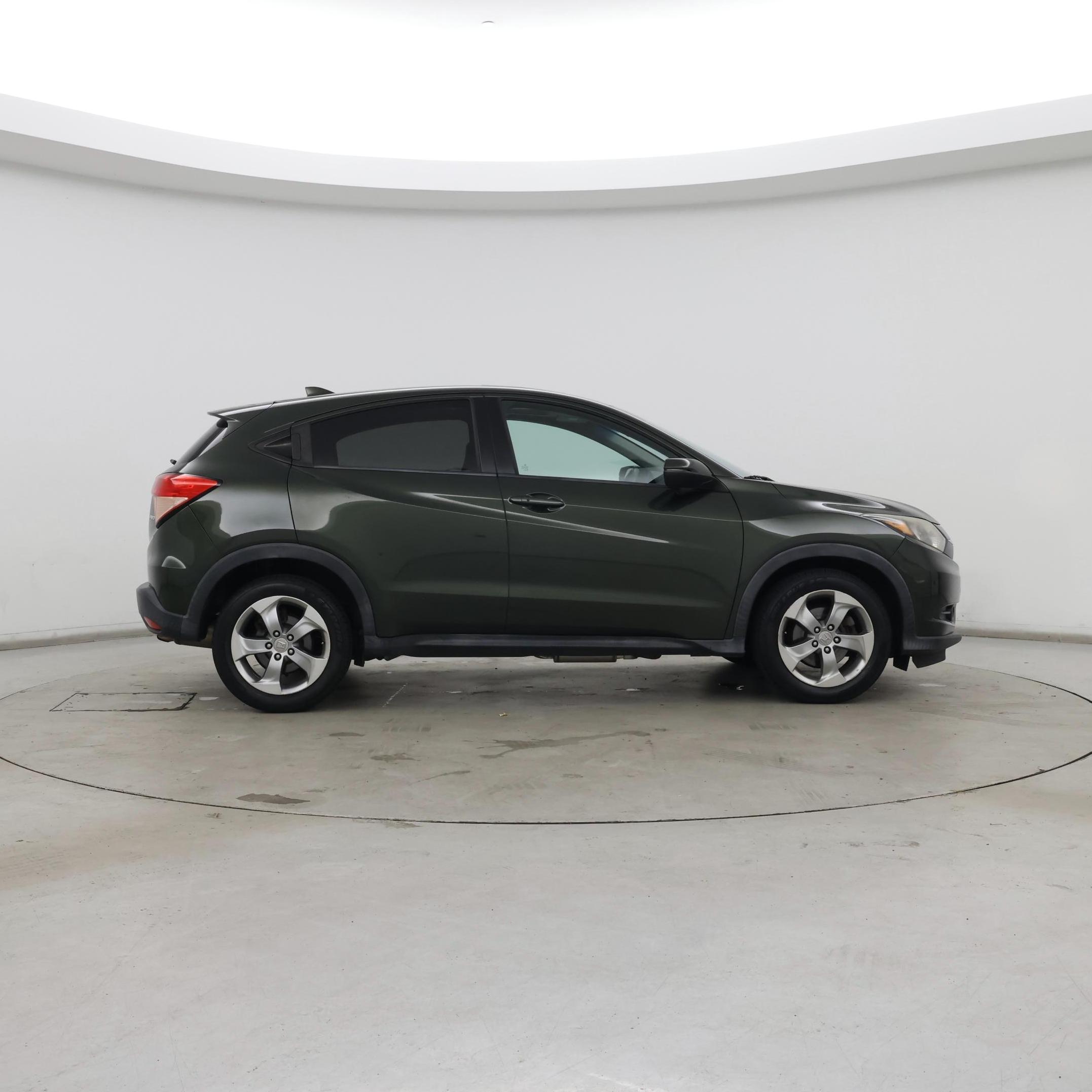 Thumbnail: 2017 Honda HR-V - 7