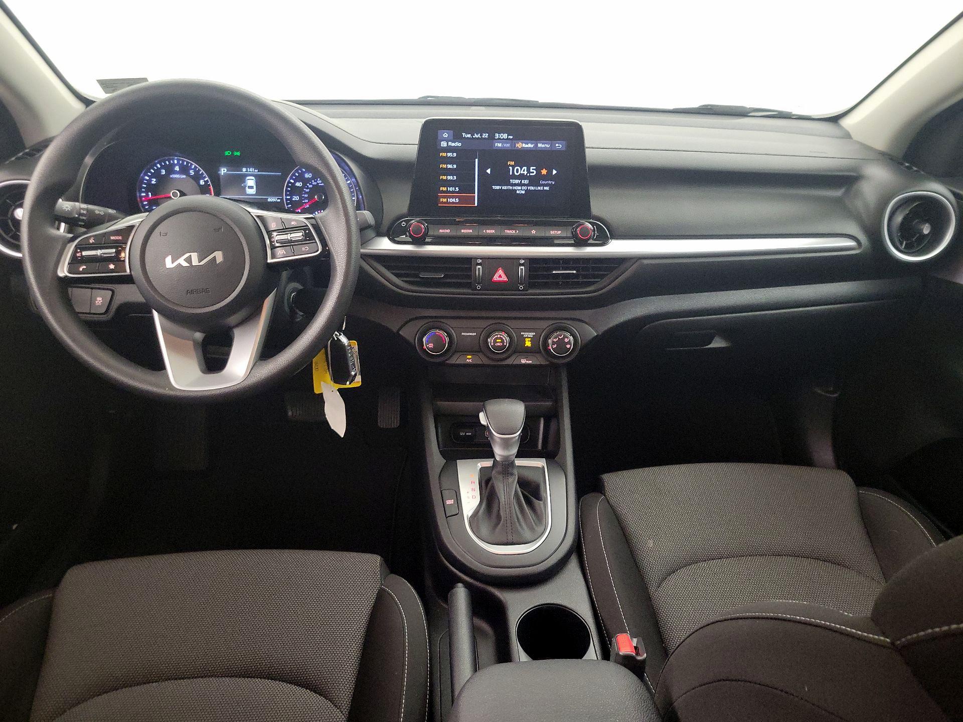 Thumbnail: 2023 Kia Forte - 9