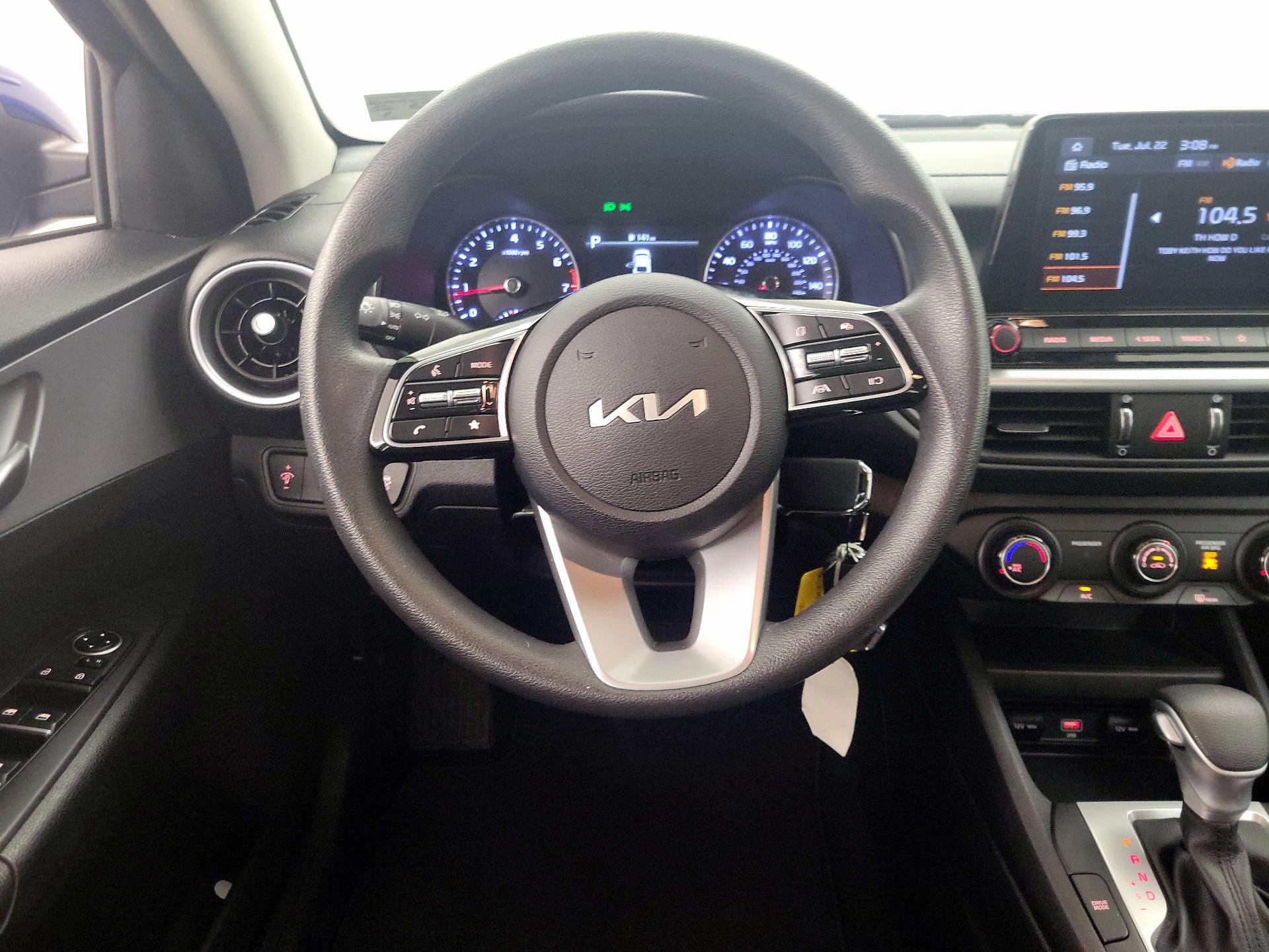 Thumbnail: 2023 Kia Forte - 10