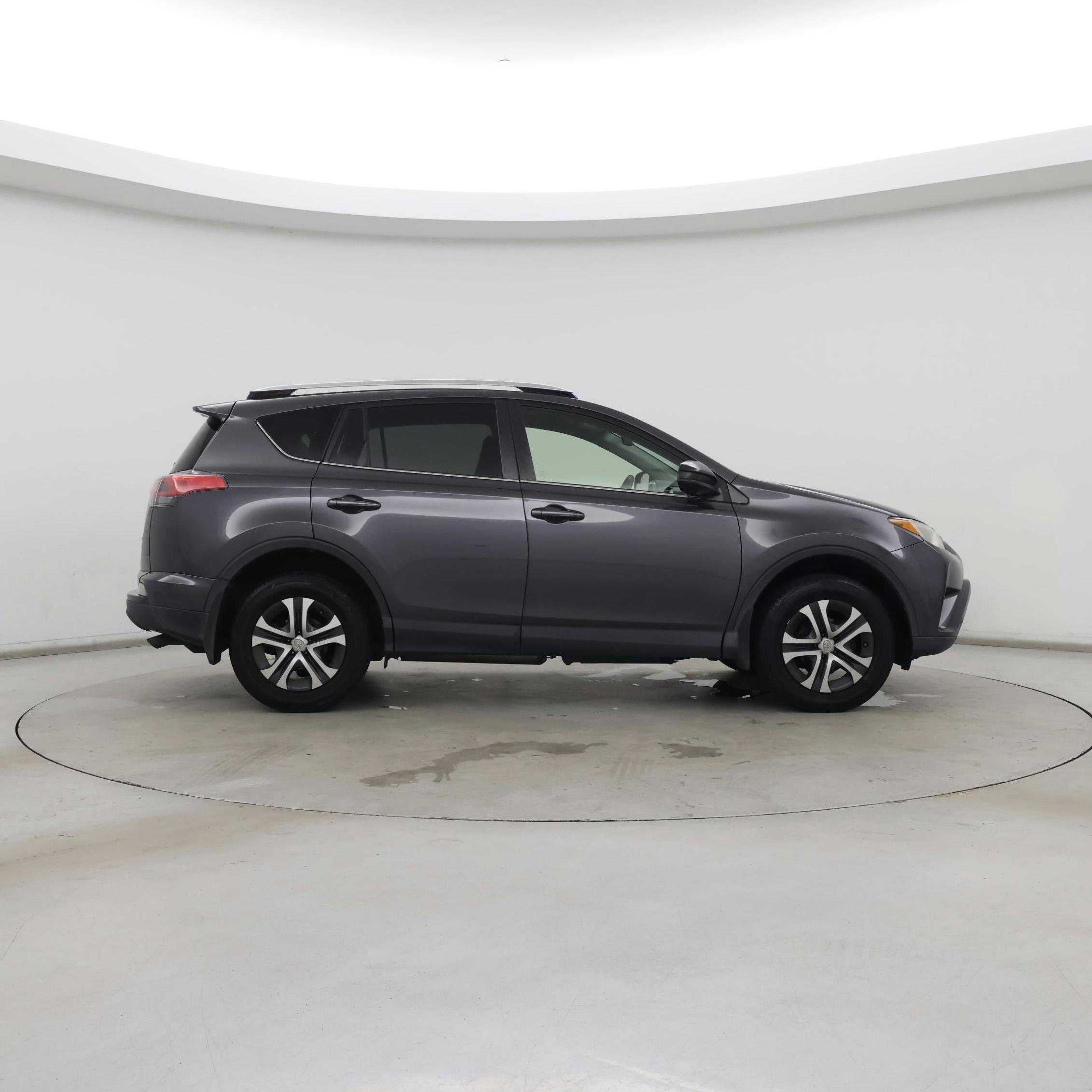 Thumbnail: 2016 Toyota RAV4 - 7