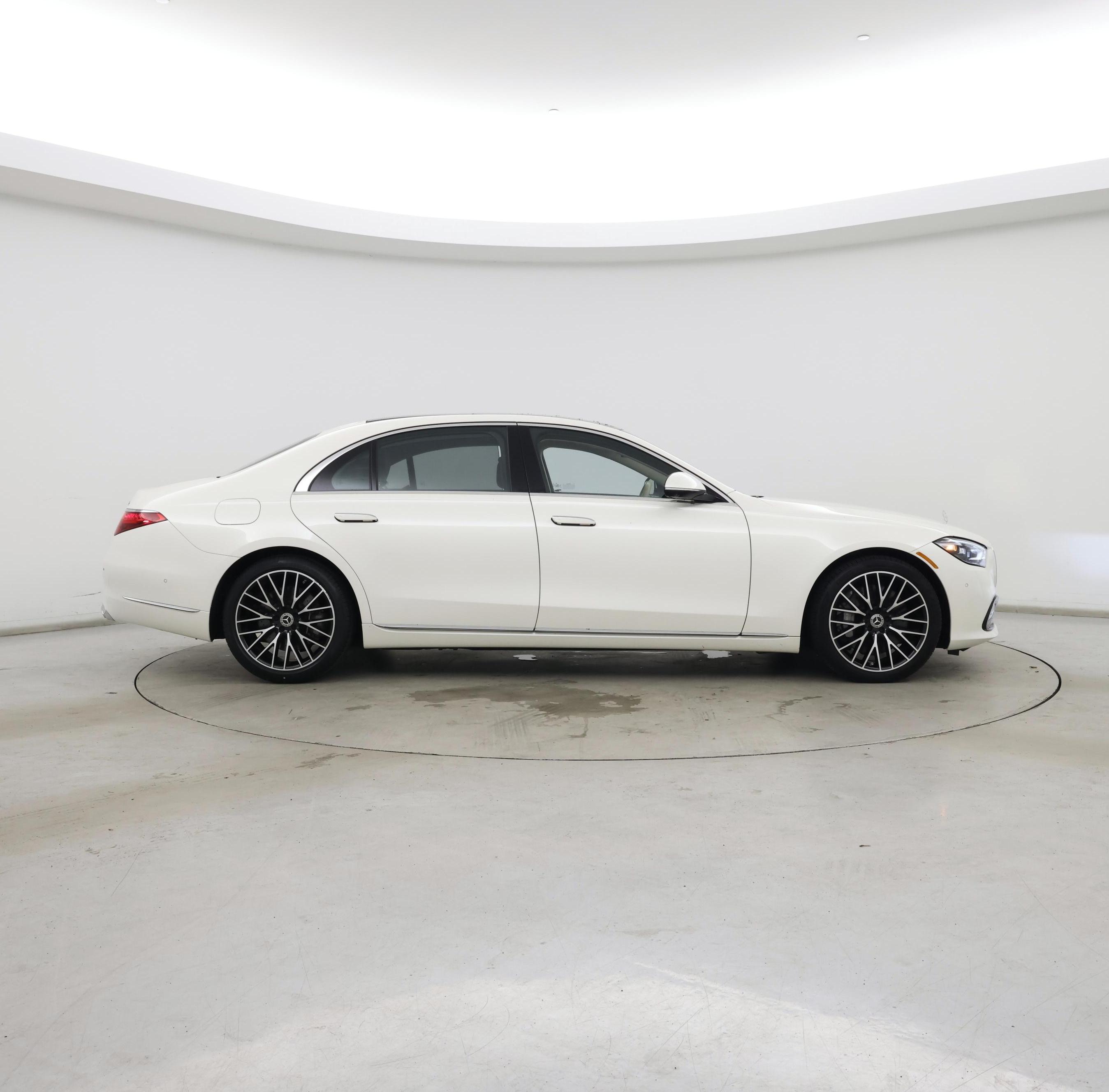 Thumbnail: 2023 Mercedes-Benz S-Class - 7
