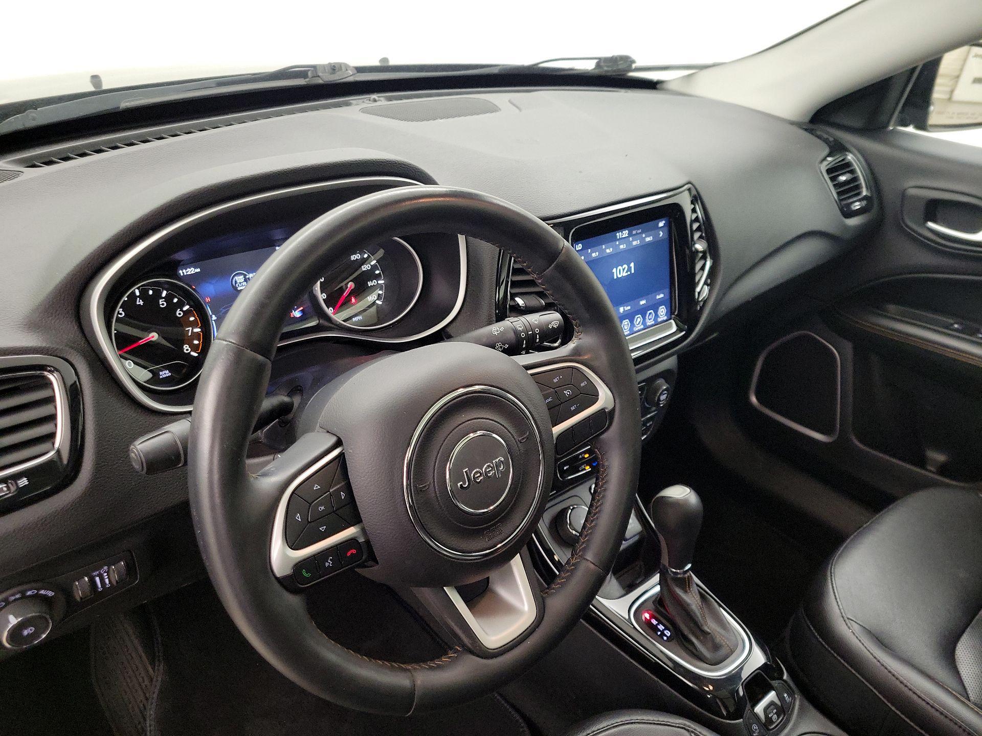 Thumbnail: 2018 Jeep Compass - 9