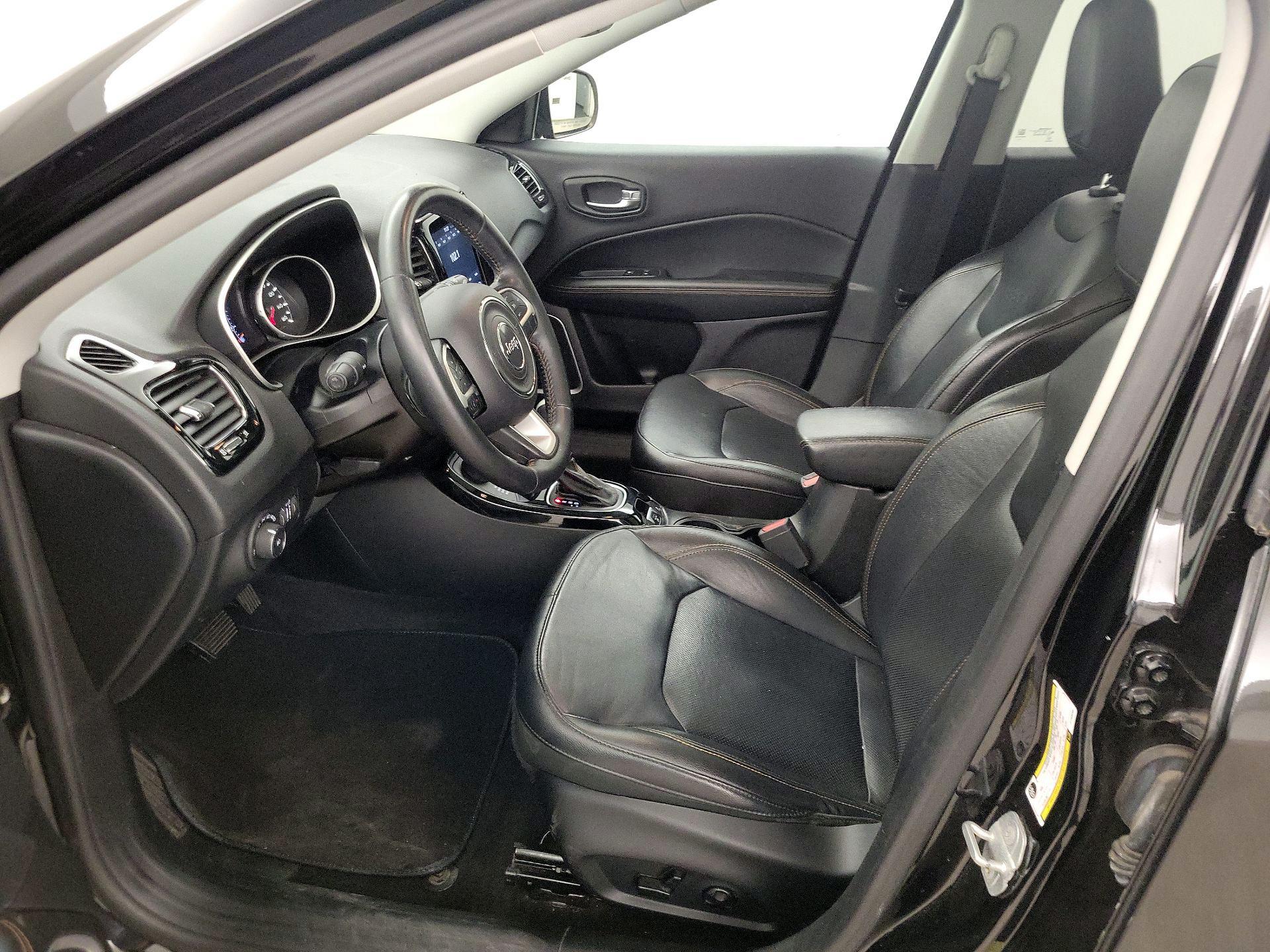 Thumbnail: 2018 Jeep Compass - 11