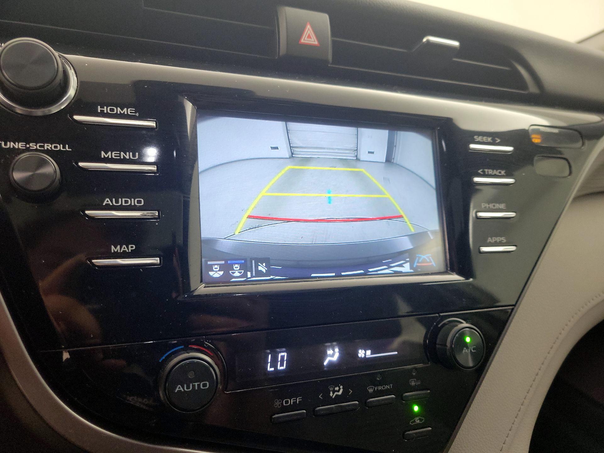Thumbnail: 2019 Toyota Camry - 14