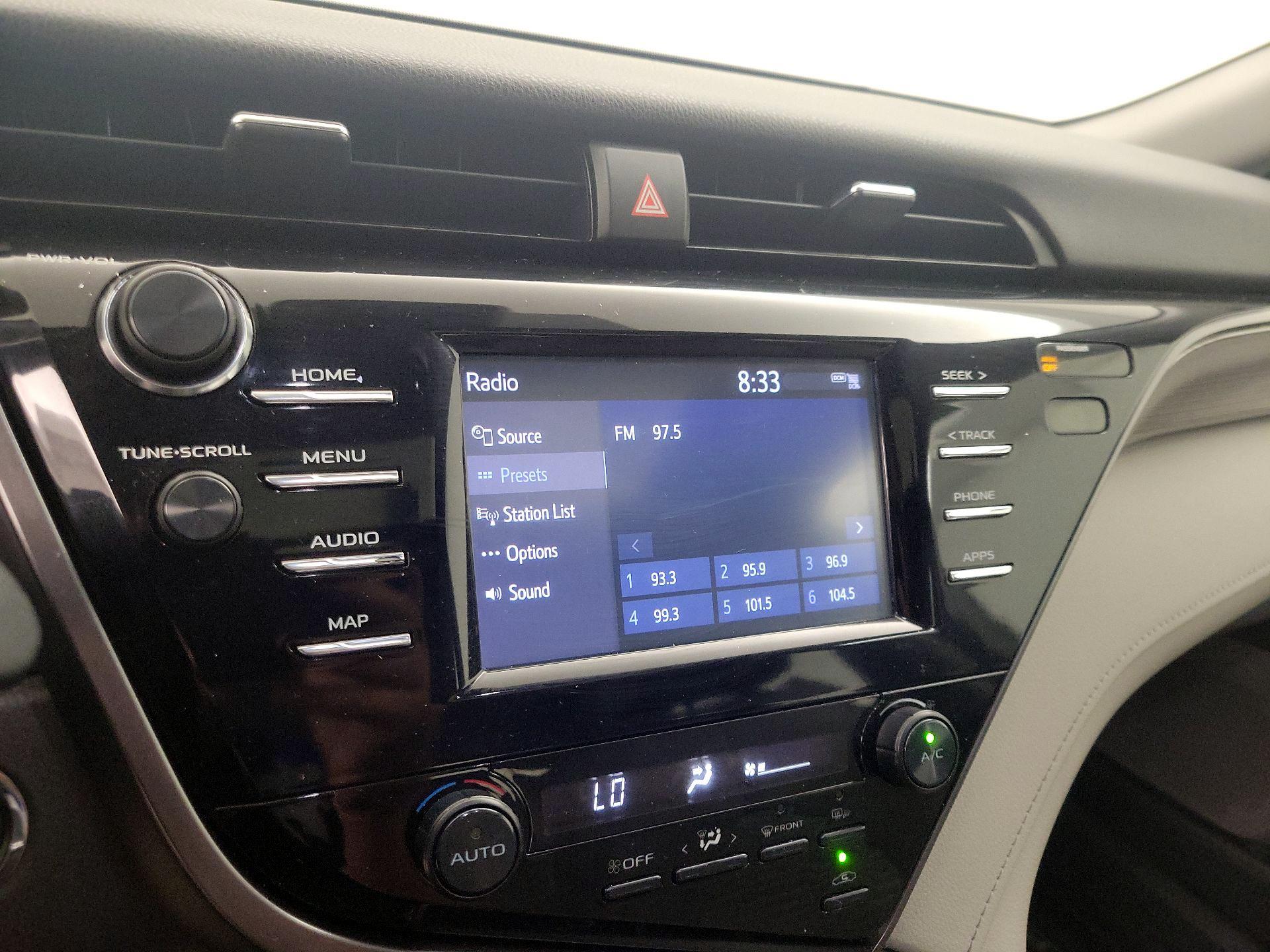 Thumbnail: 2019 Toyota Camry - 15