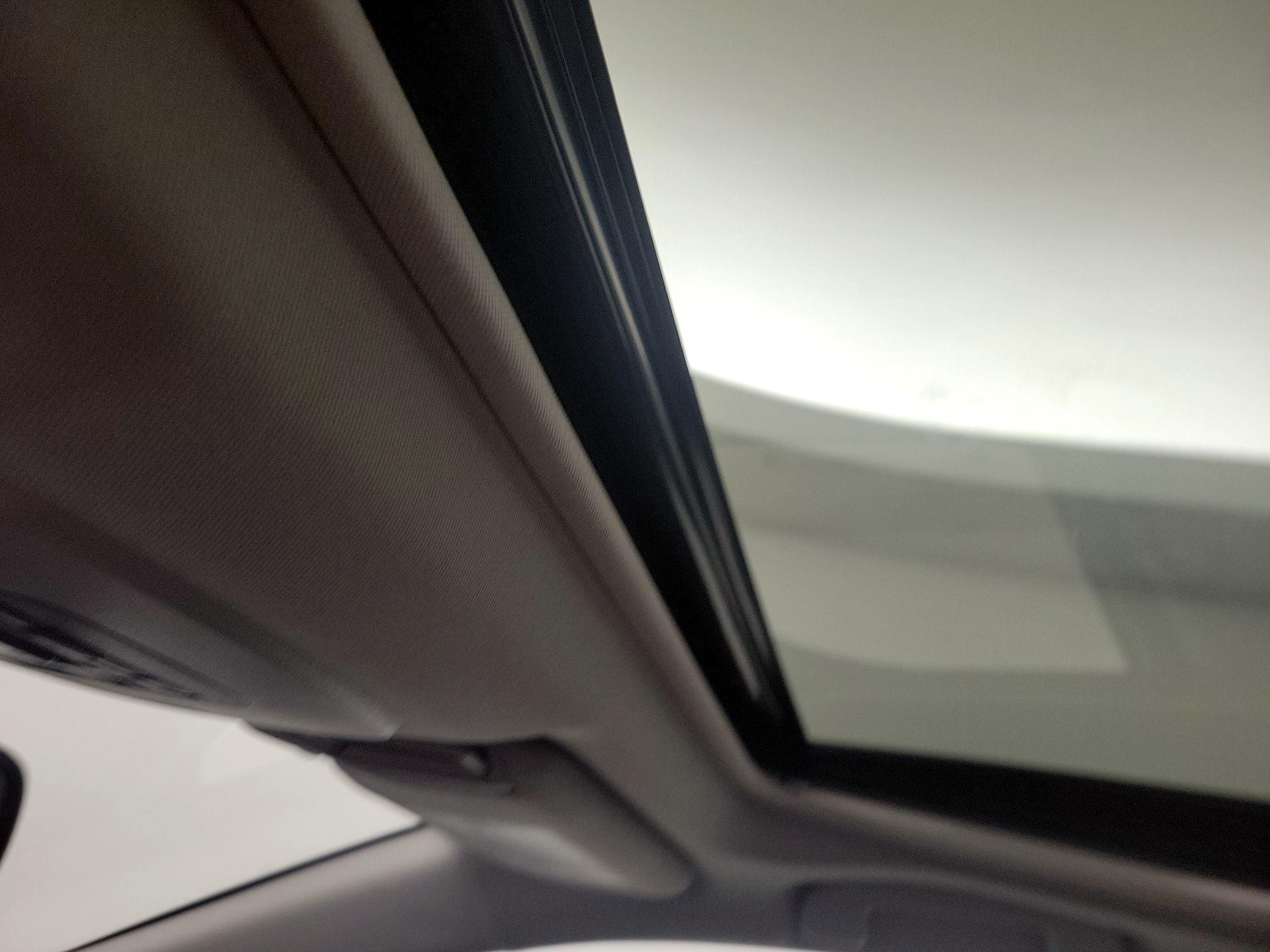 Thumbnail: 2019 Toyota Camry - 19