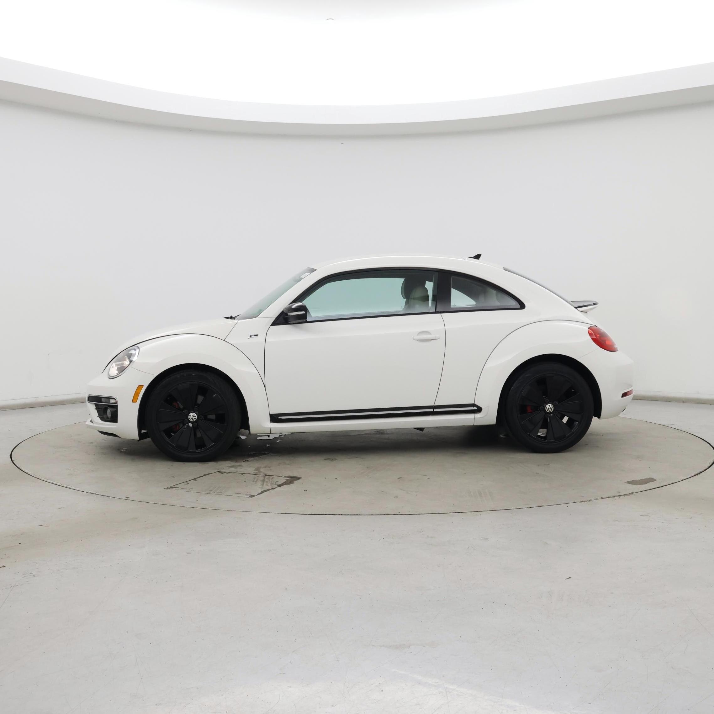 Thumbnail: 2014 Volkswagen Beetle - 3