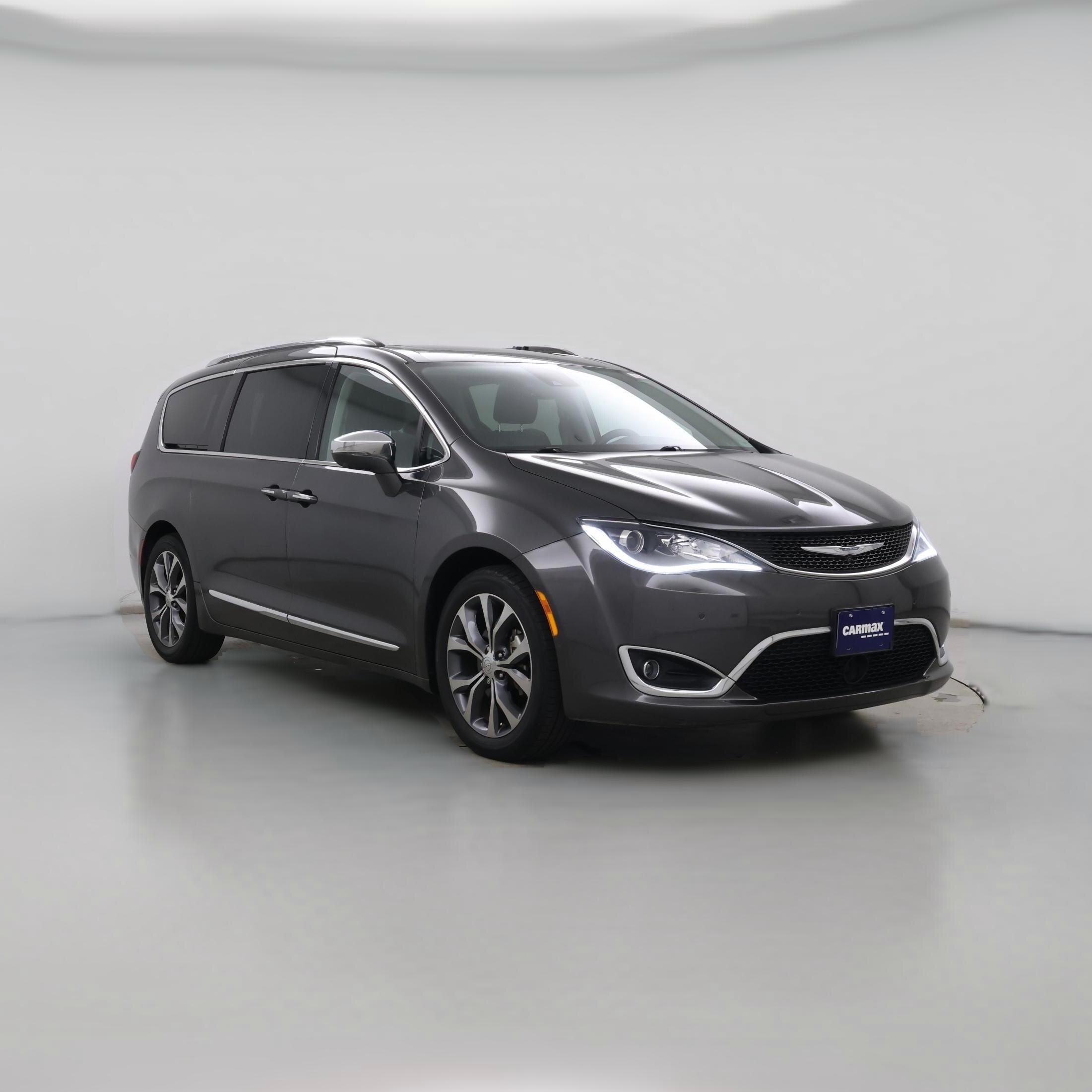Thumbnail: 2018 Chrysler Pacifica - 1