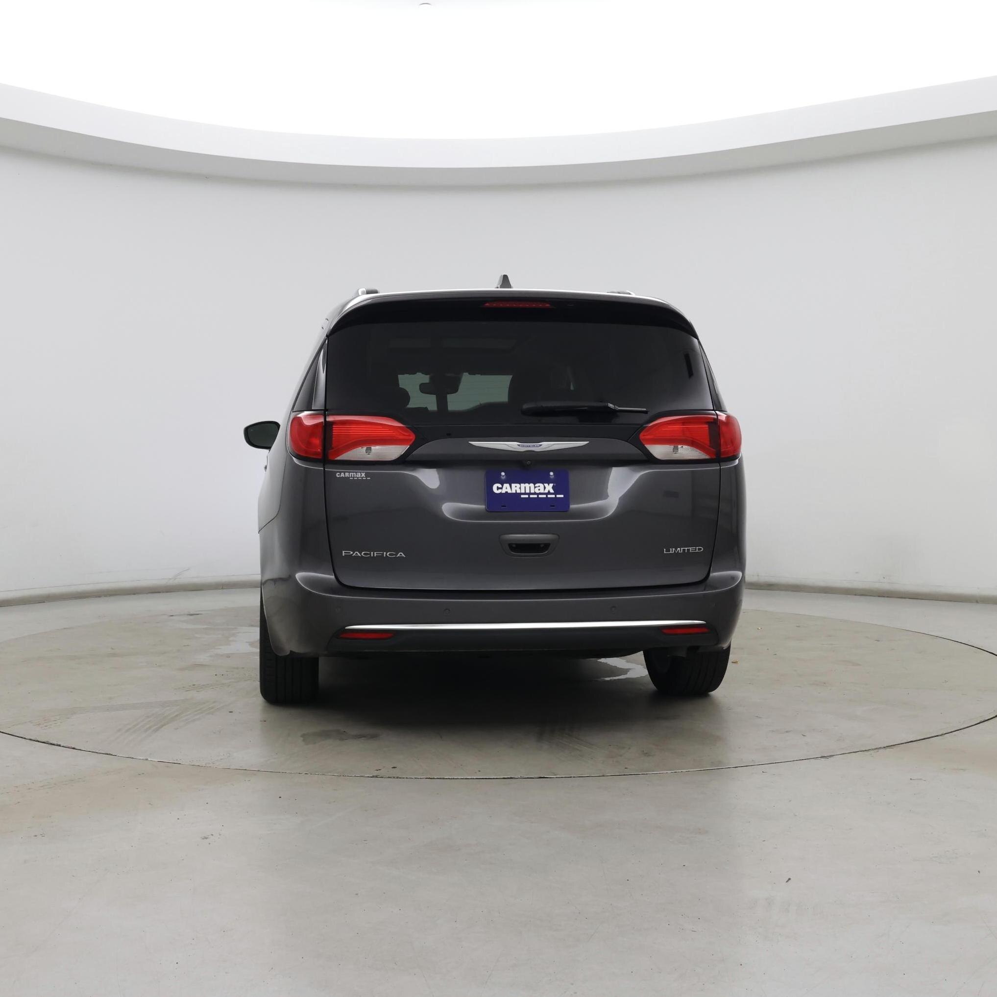 Thumbnail: 2018 Chrysler Pacifica - 6