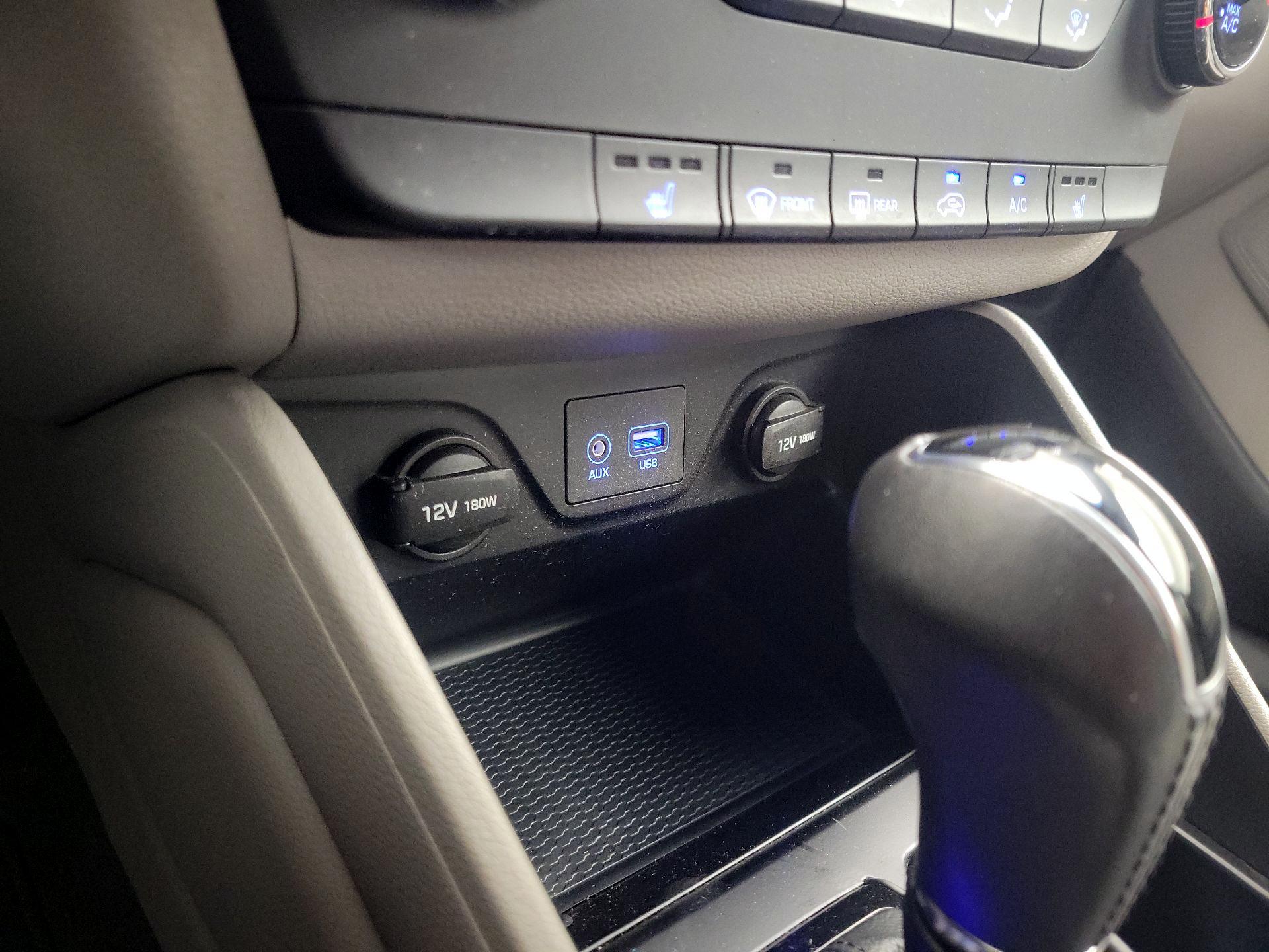Thumbnail: 2016 Hyundai Tucson - 18